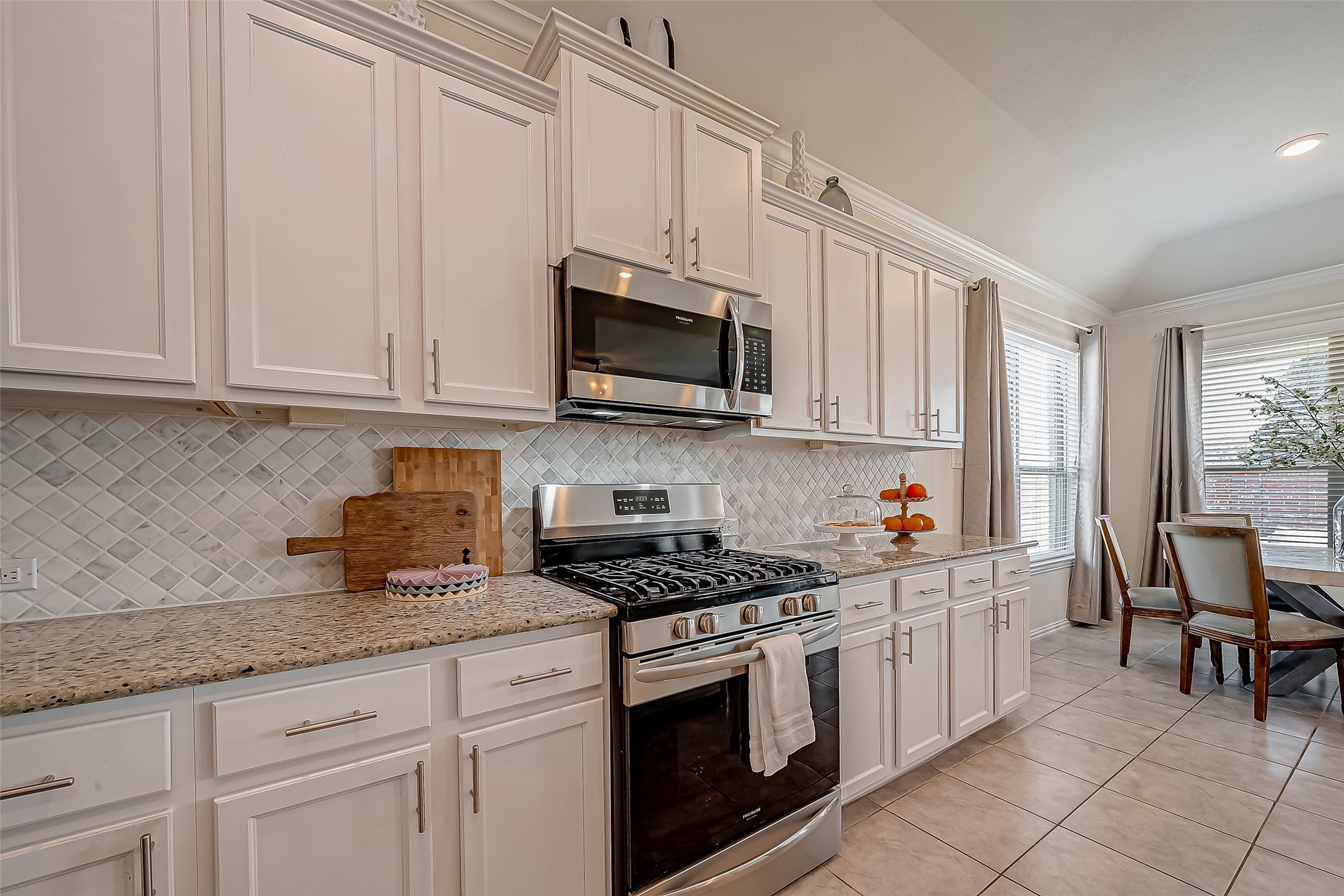 2226 Blakely Grove Lane Property Photo 17