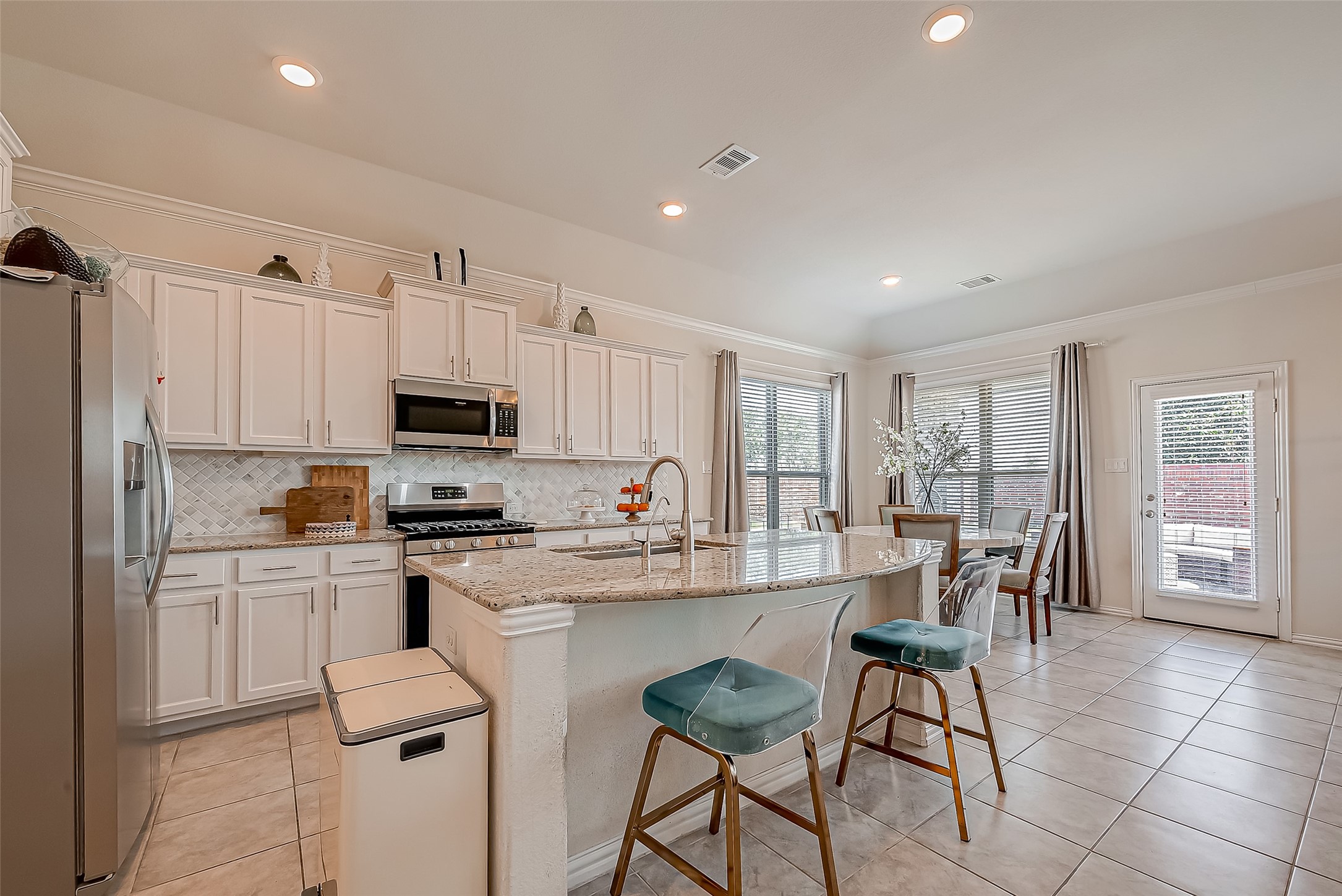 2226 Blakely Grove Lane Property Photo 18