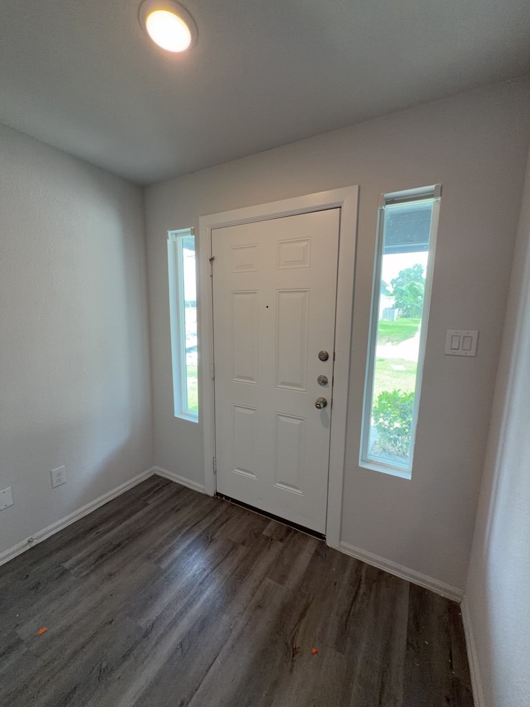 505 Hines Avenue B Property Photo 2