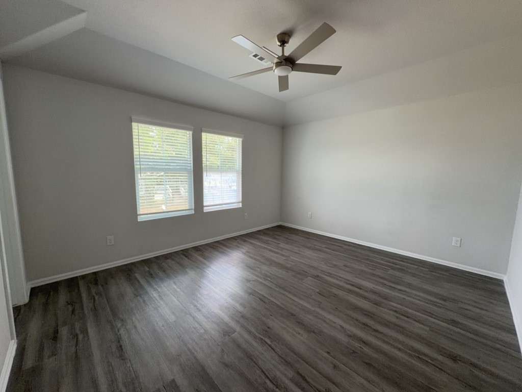 505 Hines Avenue B Property Photo 11