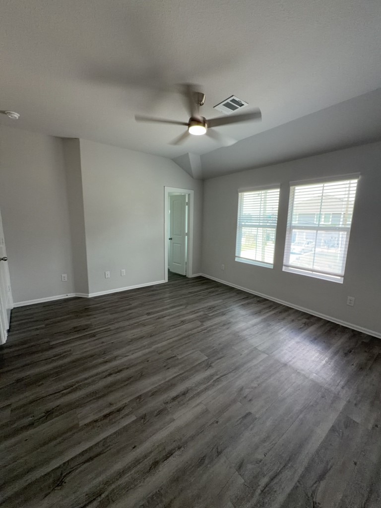 505 Hines Avenue B Property Photo 12