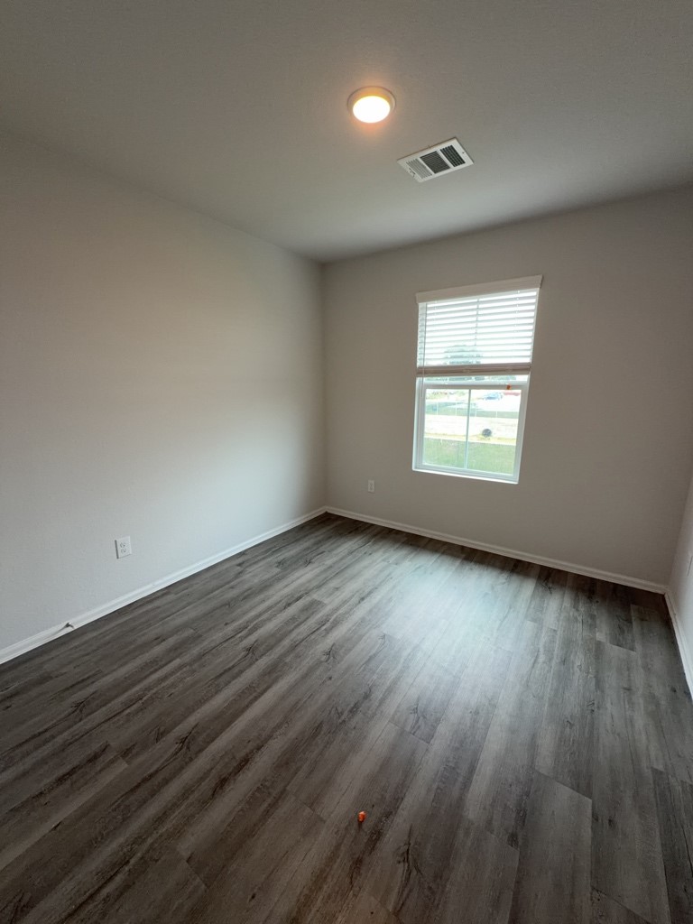 505 Hines Avenue B Property Photo 16