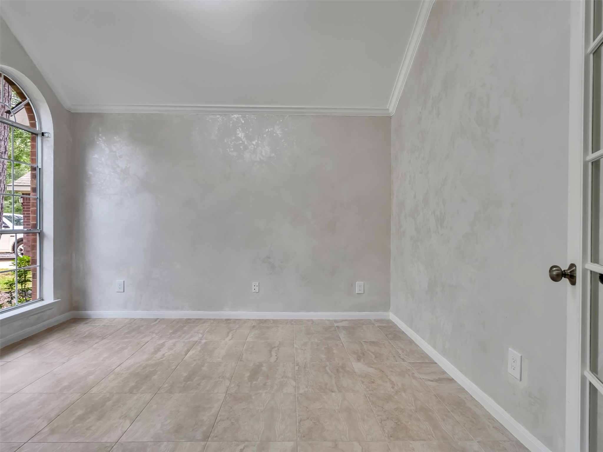 171 Merryweather Place Property Photo 7