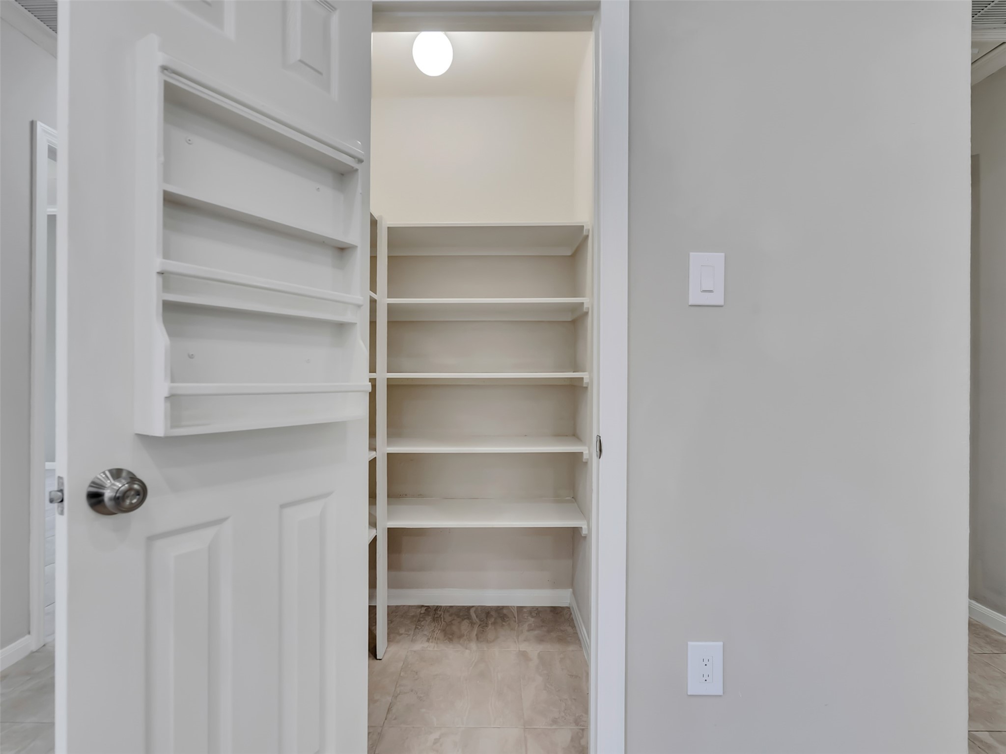 171 Merryweather Place Property Photo 14