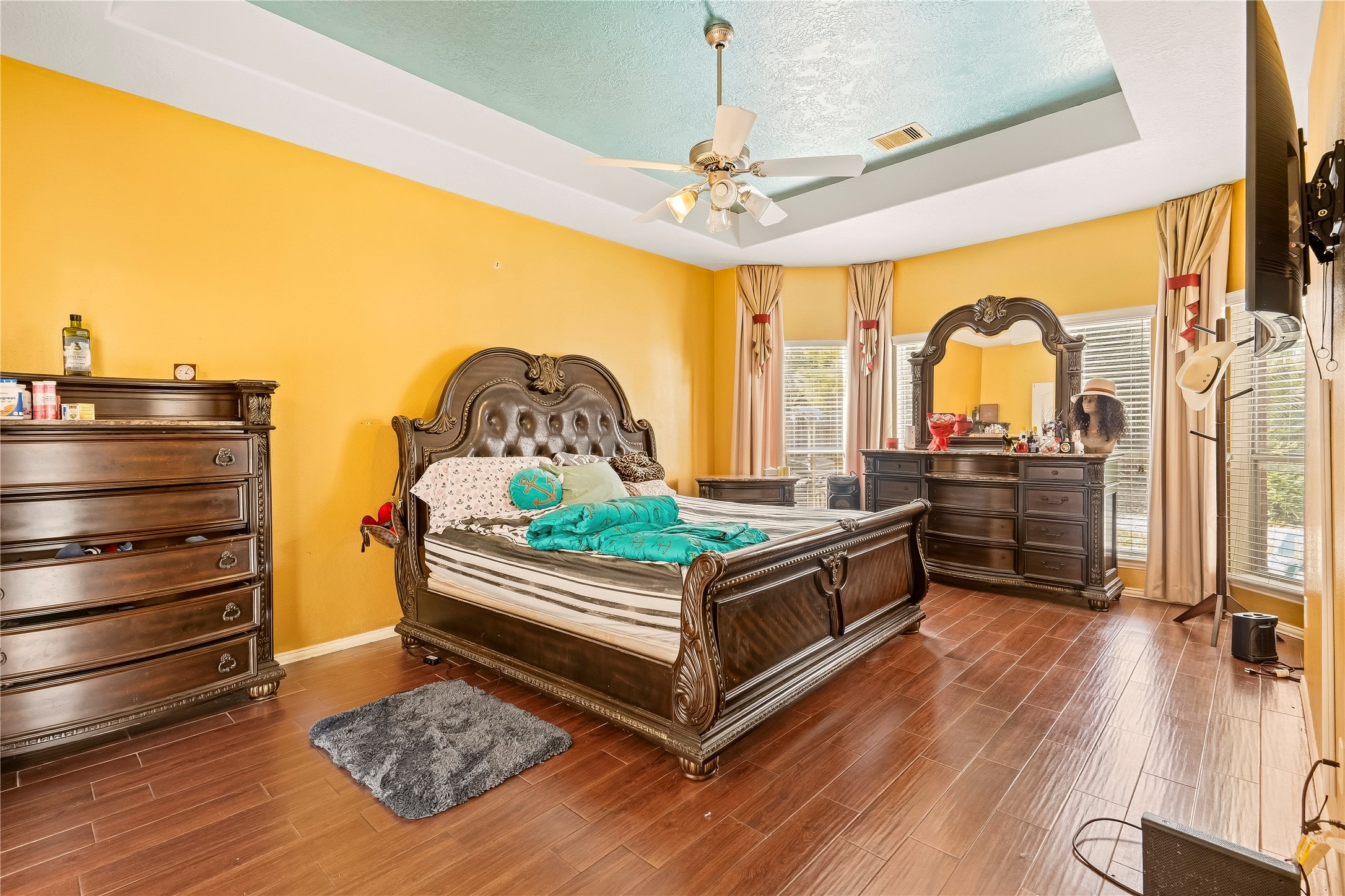 24811 Malca Manor Drive Property Photo 13