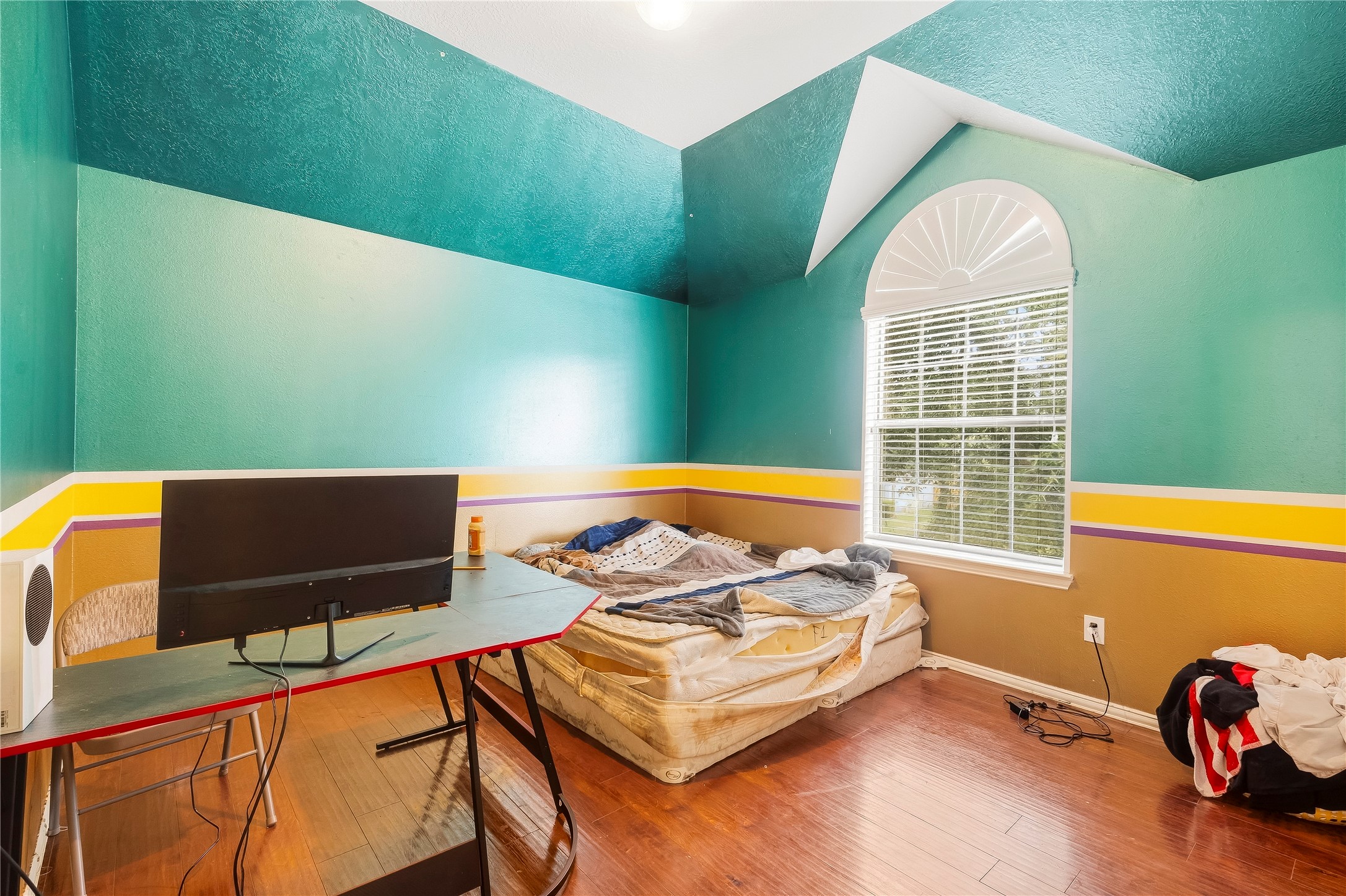 24811 Malca Manor Drive Property Photo 18