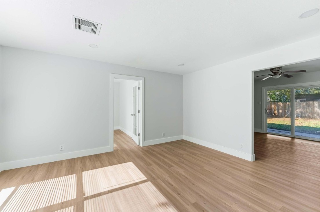 3923 Hickok Lane Property Photo 4
