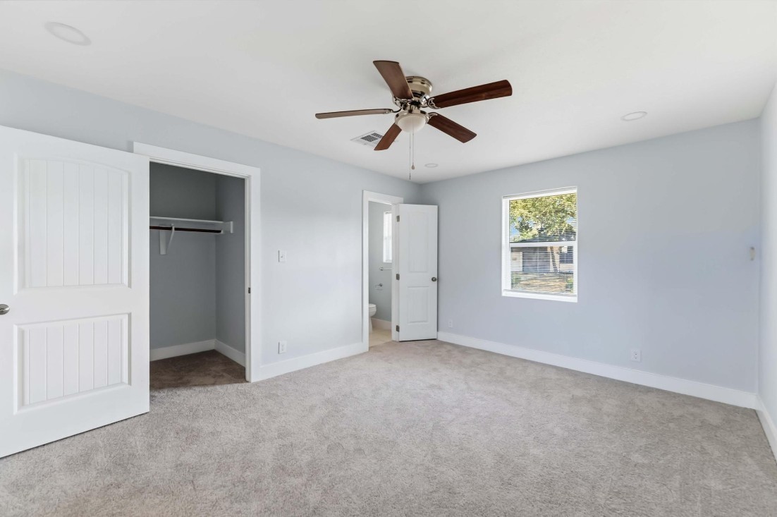 3923 Hickok Lane Property Photo 12