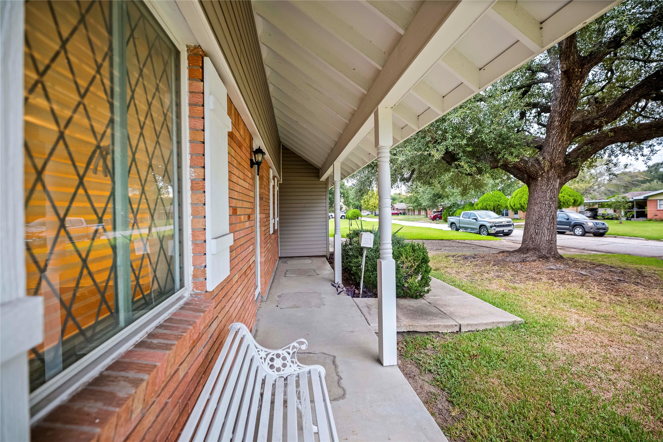 613 Grantham Road Property Photo 4