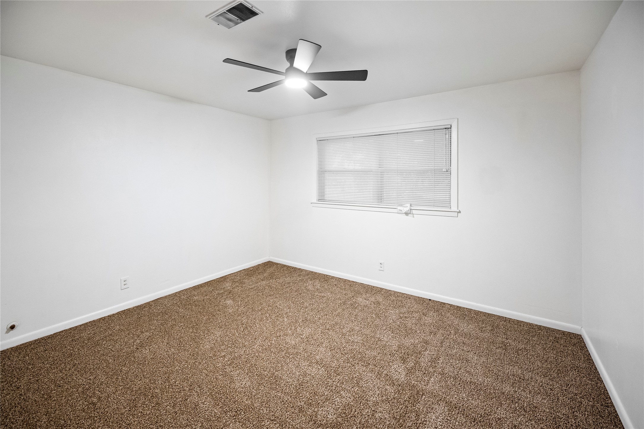 613 Grantham Road Property Photo 11
