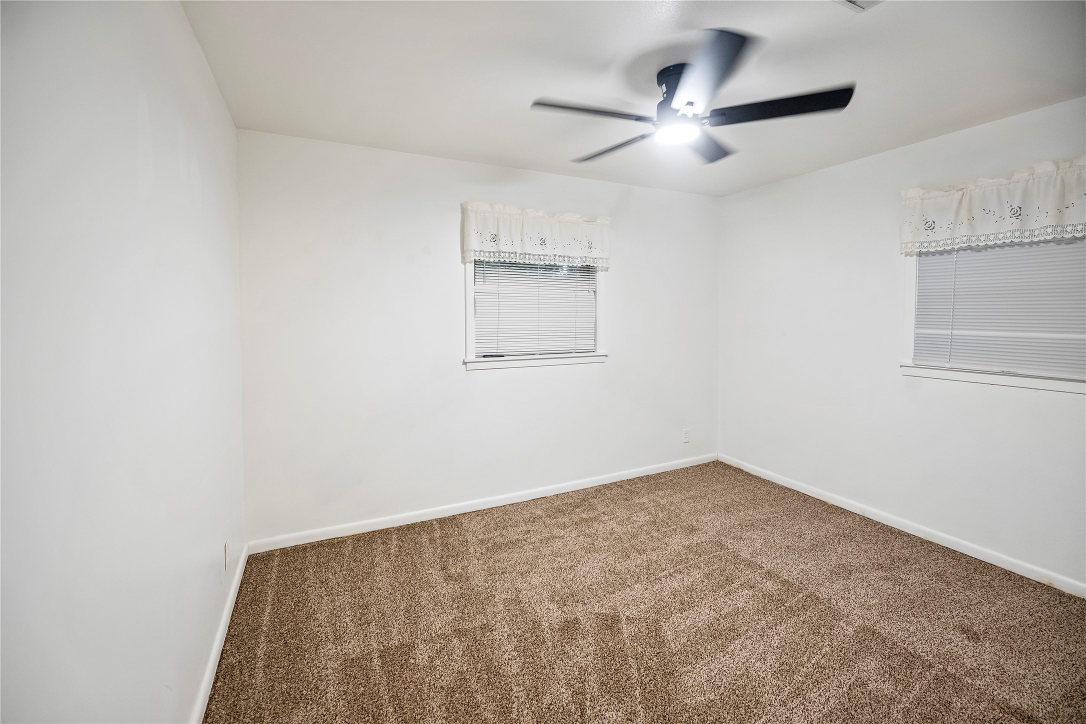 613 Grantham Road Property Photo 13