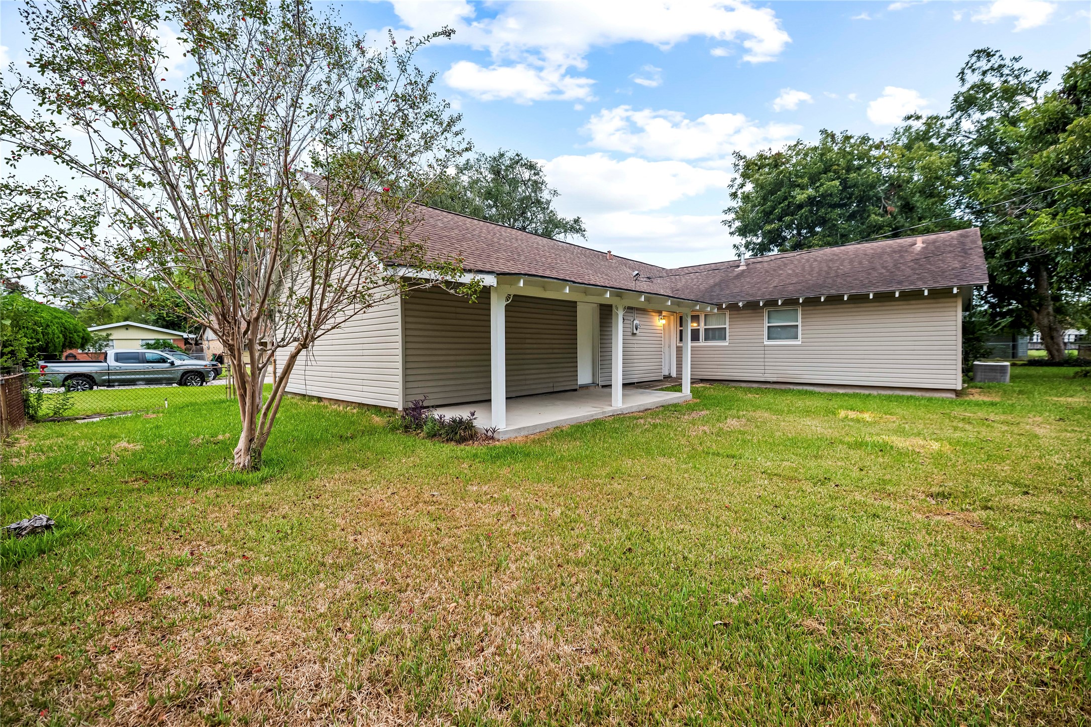 613 Grantham Road Property Photo 15