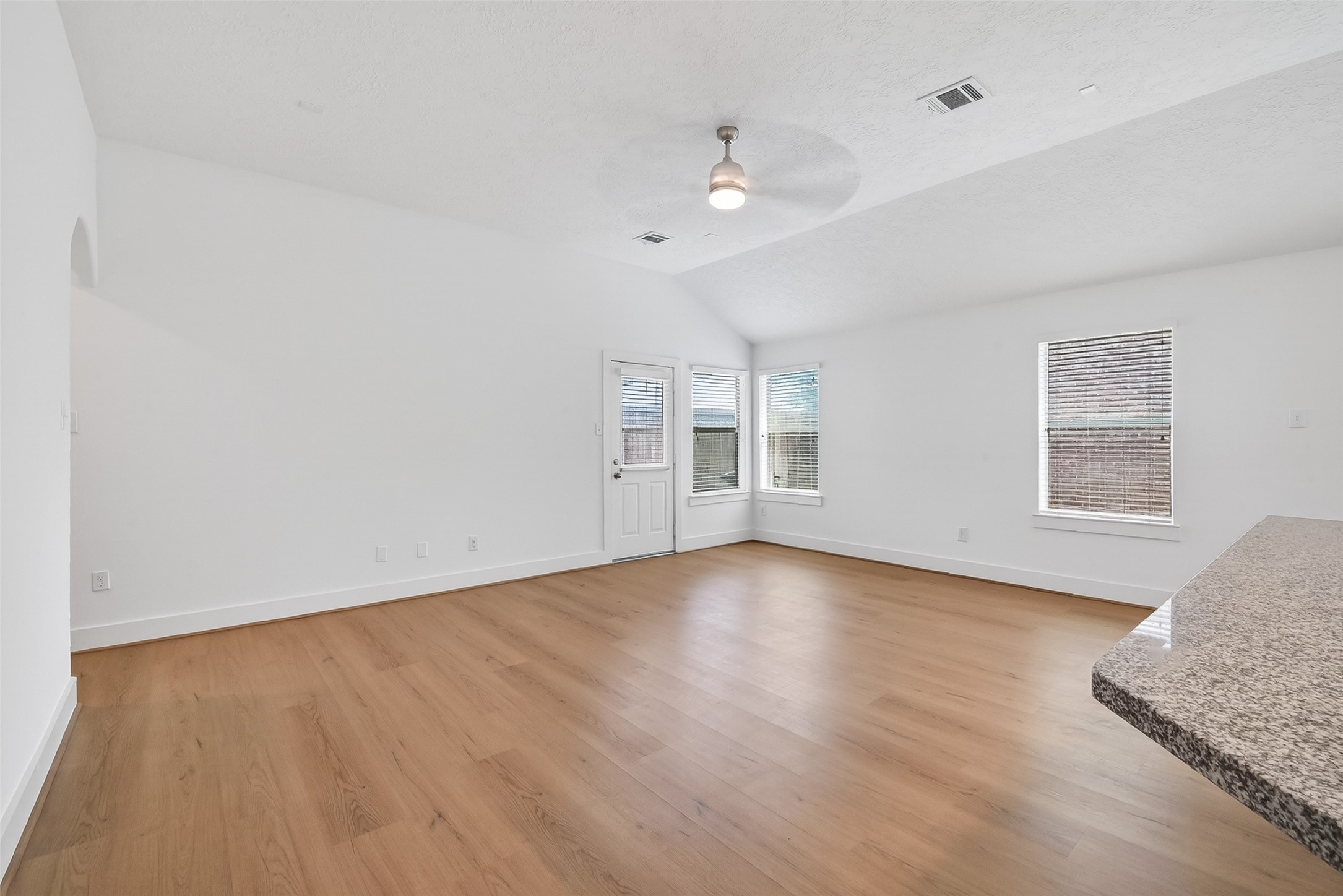 1834 Kessler Park Court Property Photo 7