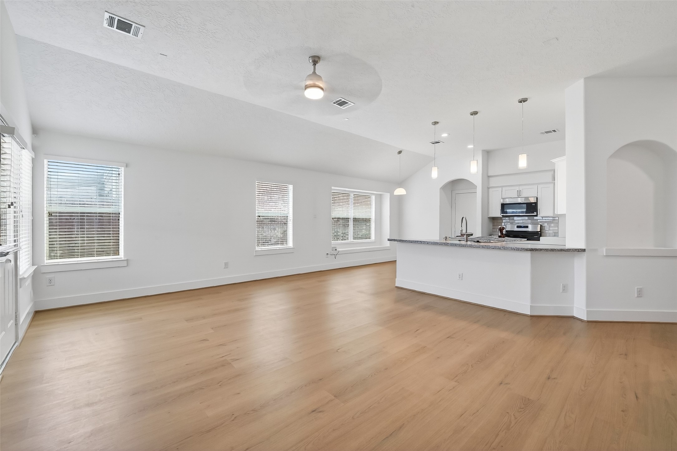 1834 Kessler Park Court Property Photo 8
