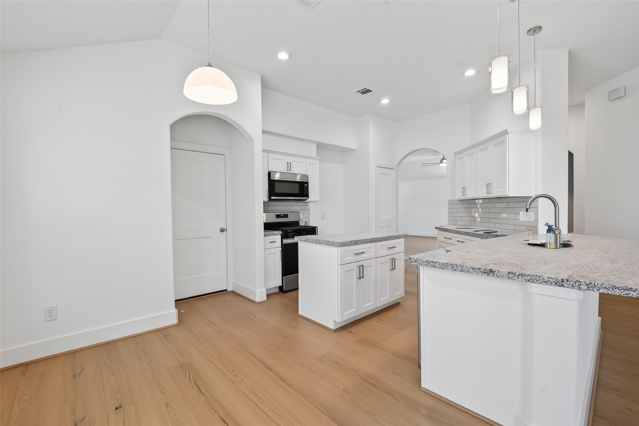 1834 Kessler Park Court Property Photo 17