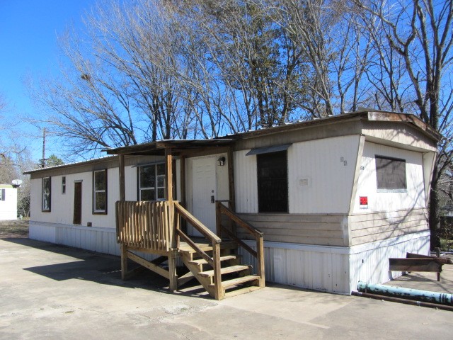 1306 Avenue E Property Photo 1