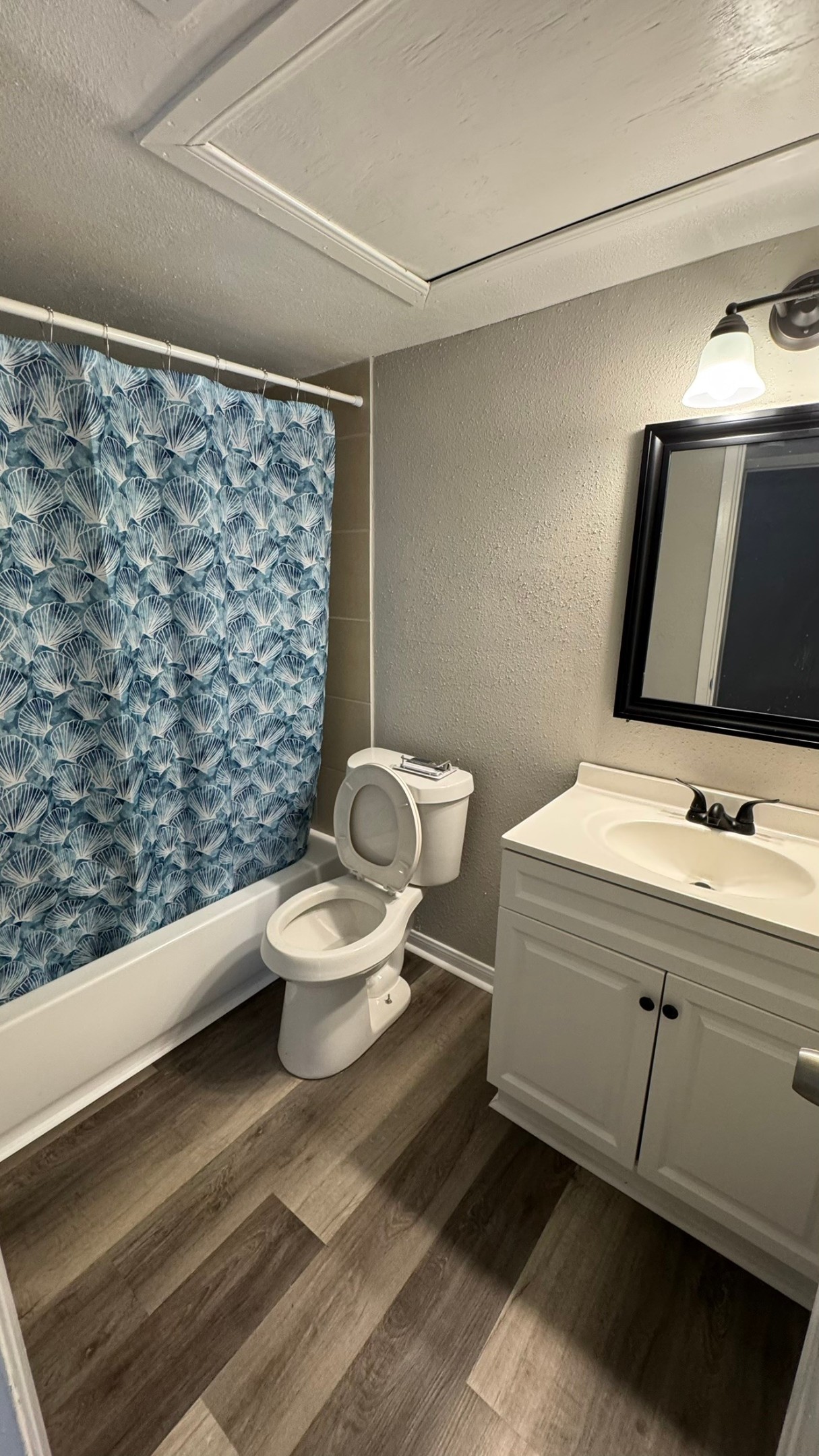 10603 S Wilcrest Drive 56 Property Photo 6
