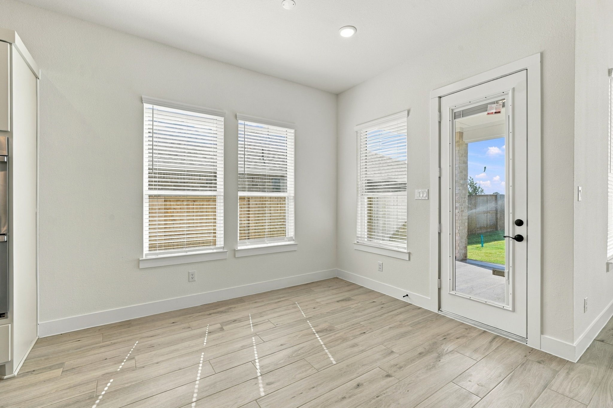 9614 Chateau Hill Drive Property Photo 13