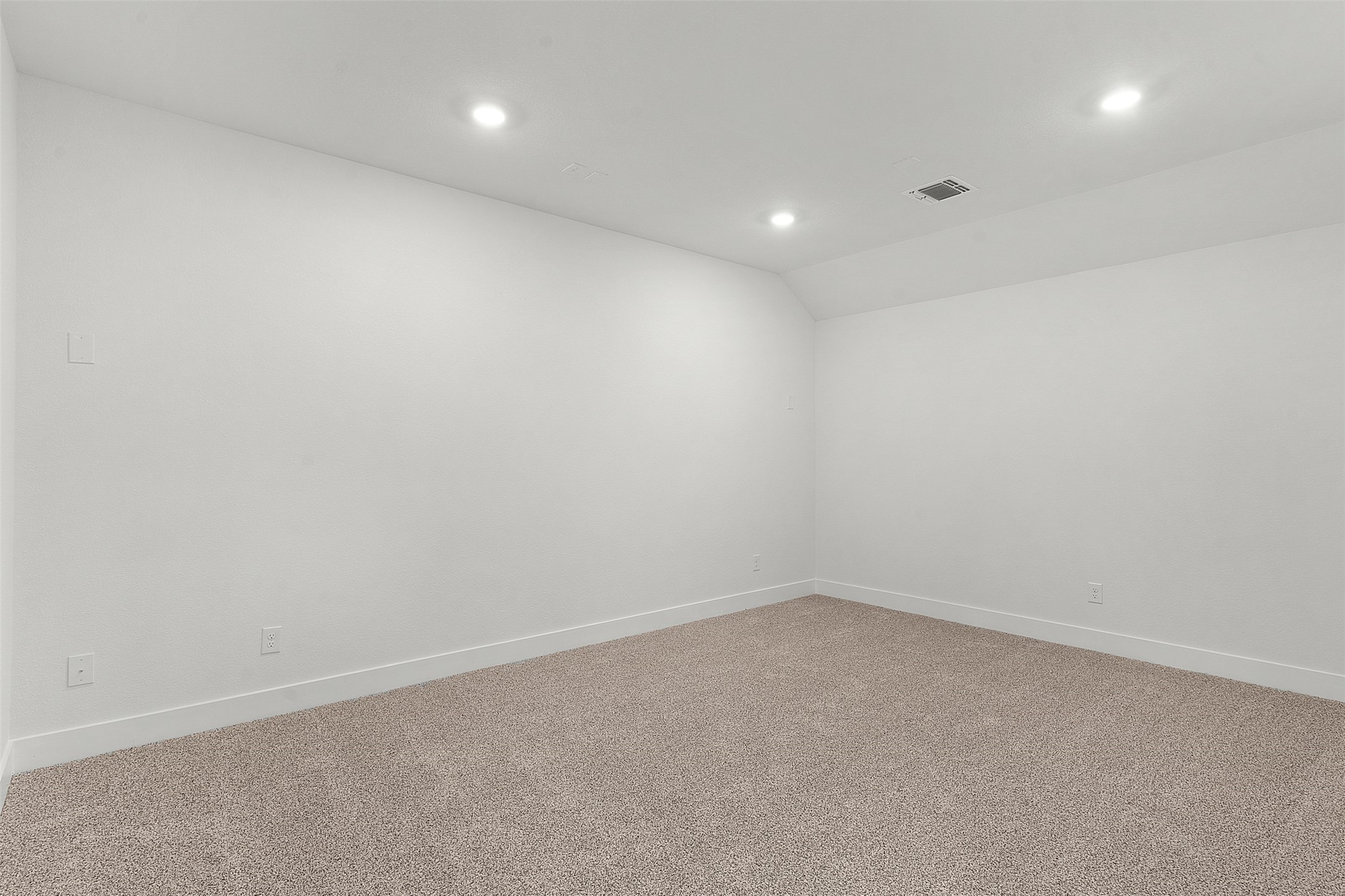 9614 Chateau Hill Drive Property Photo 20