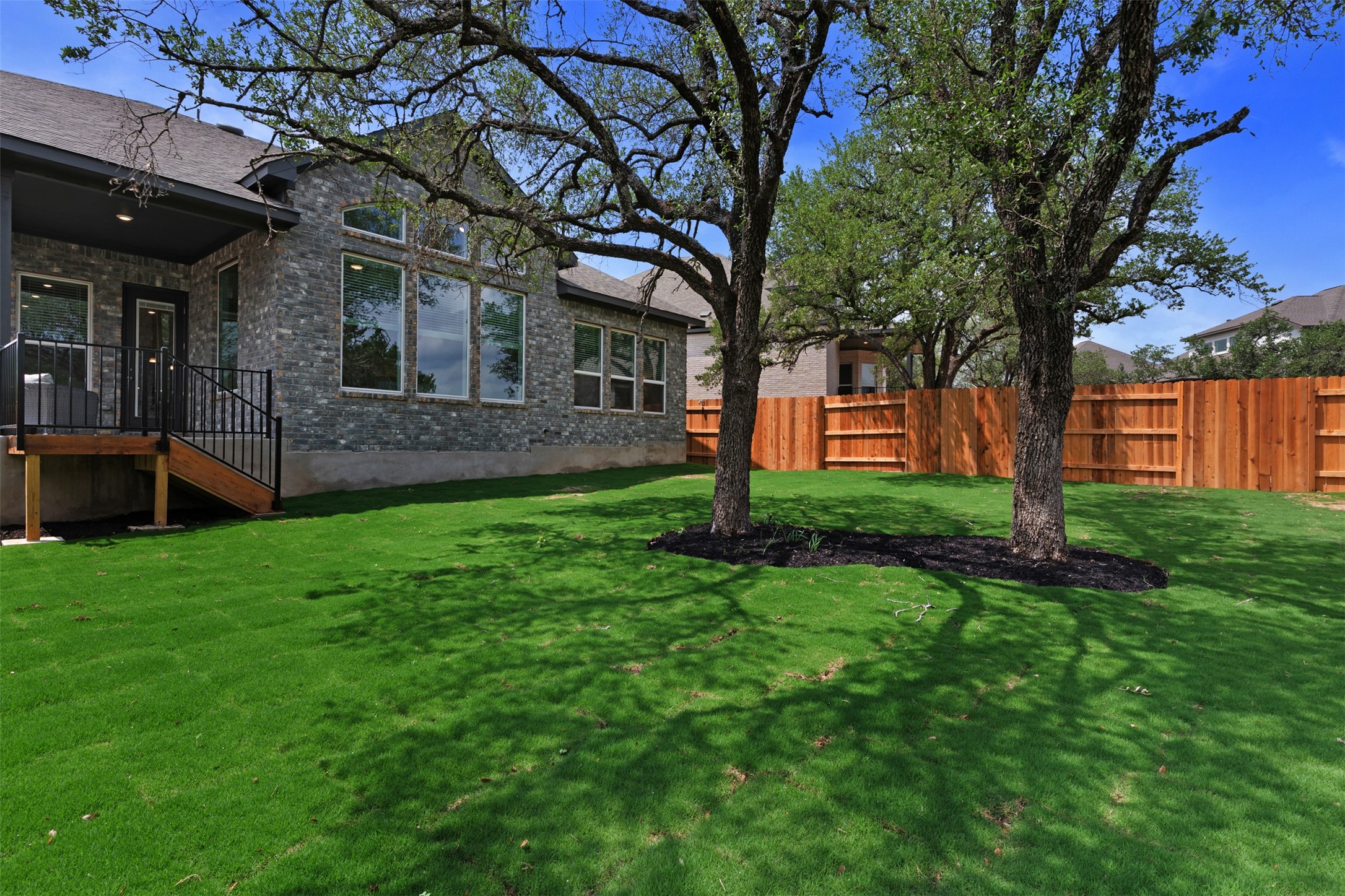 9614 Chateau Hill Drive Property Photo 23