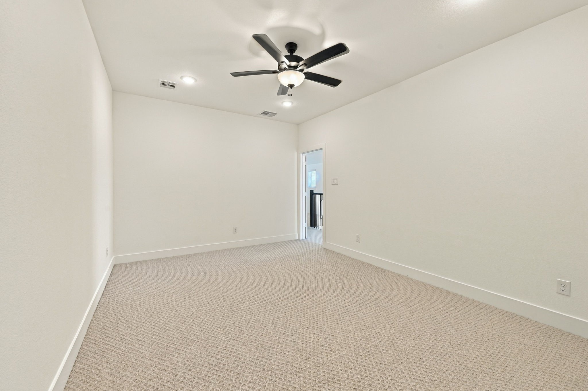 9614 Chateau Hill Drive Property Photo 26