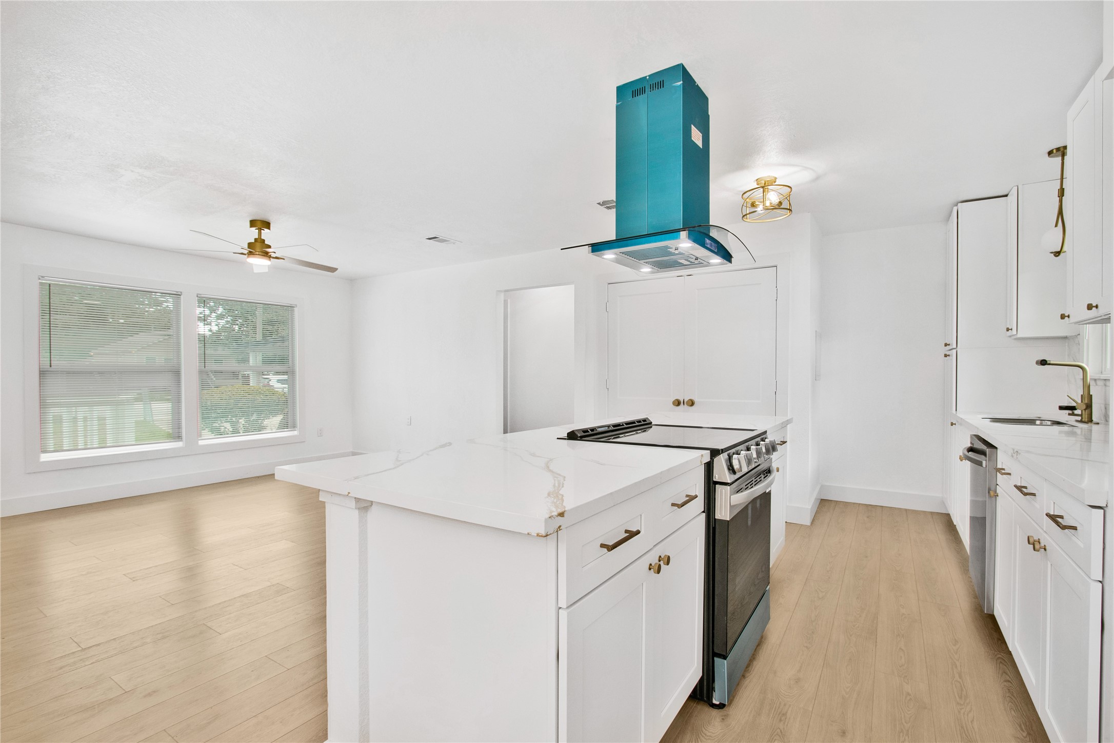 1118 Lake Road Property Photo 14