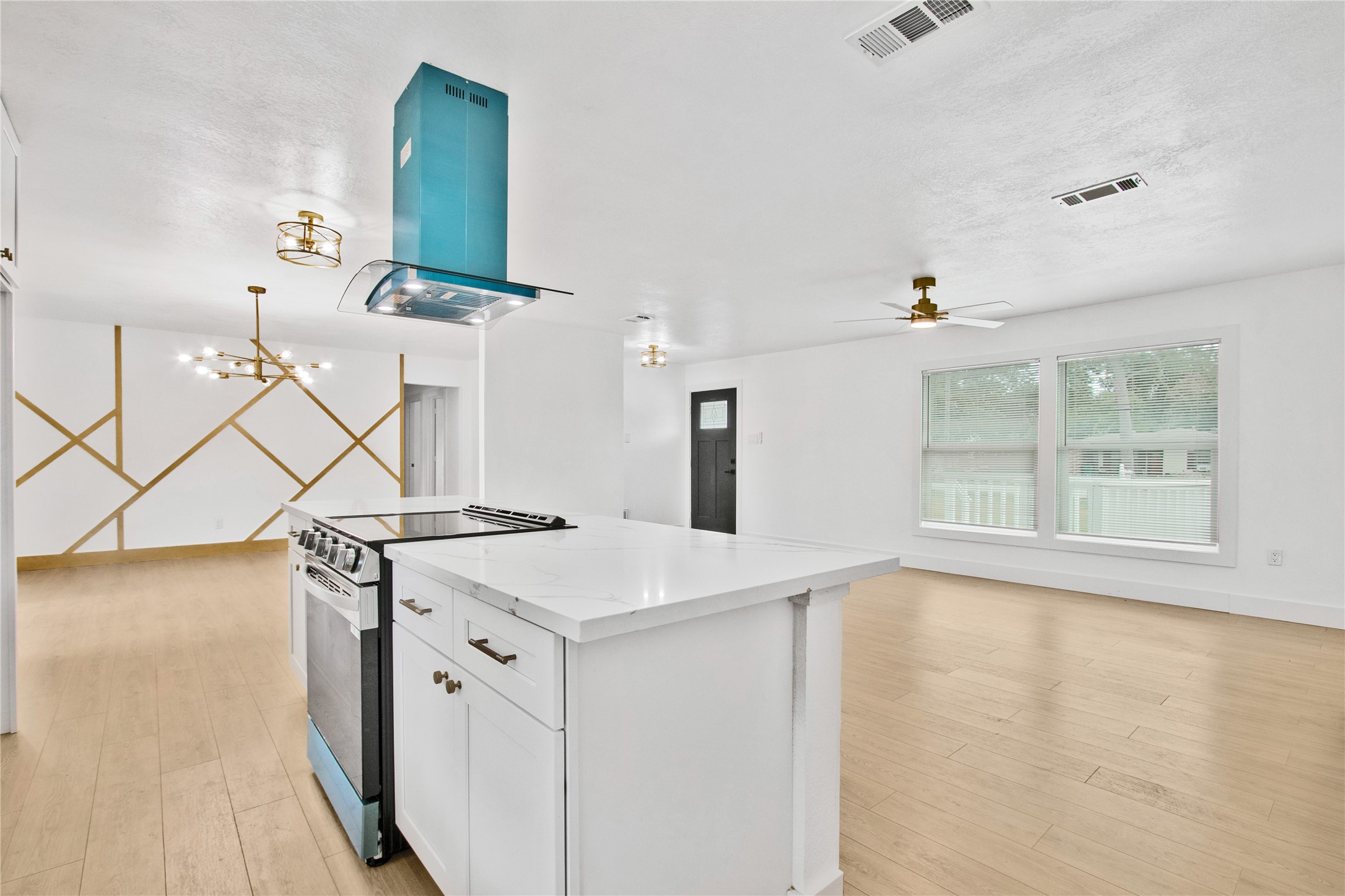 1118 Lake Road Property Photo 16