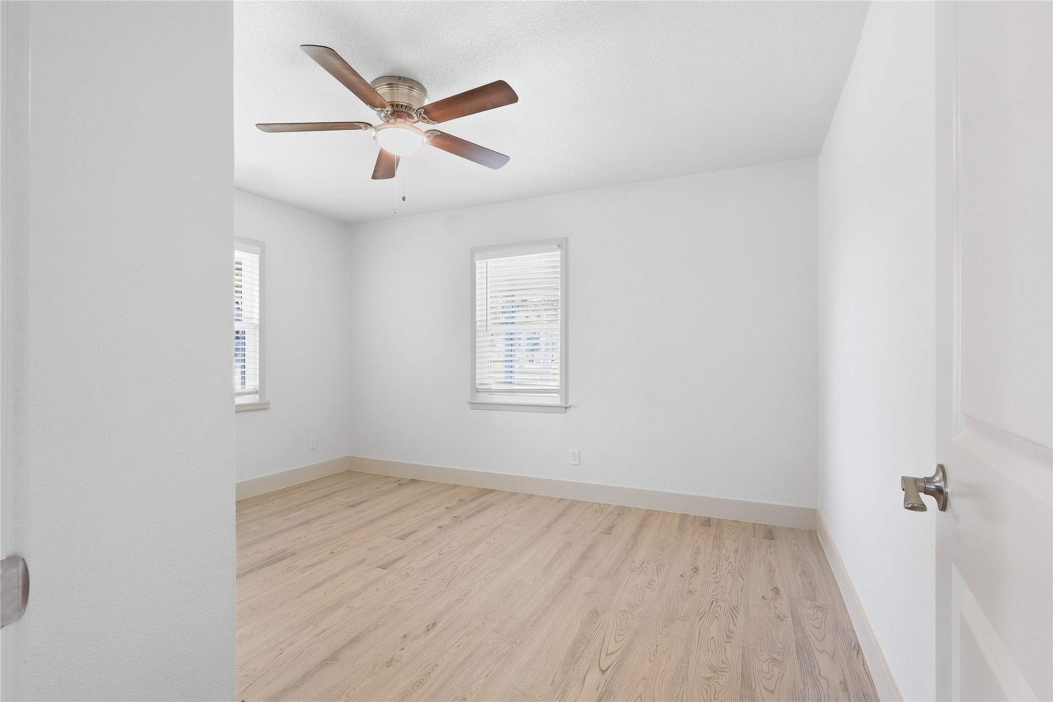 10516 Fairview Drive Property Photo 14