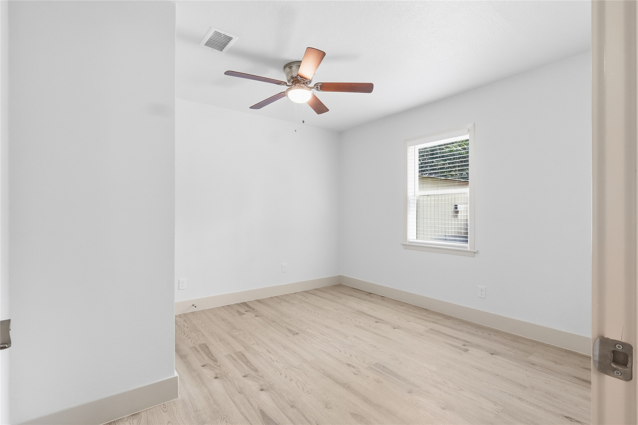 10516 Fairview Drive Property Photo 16