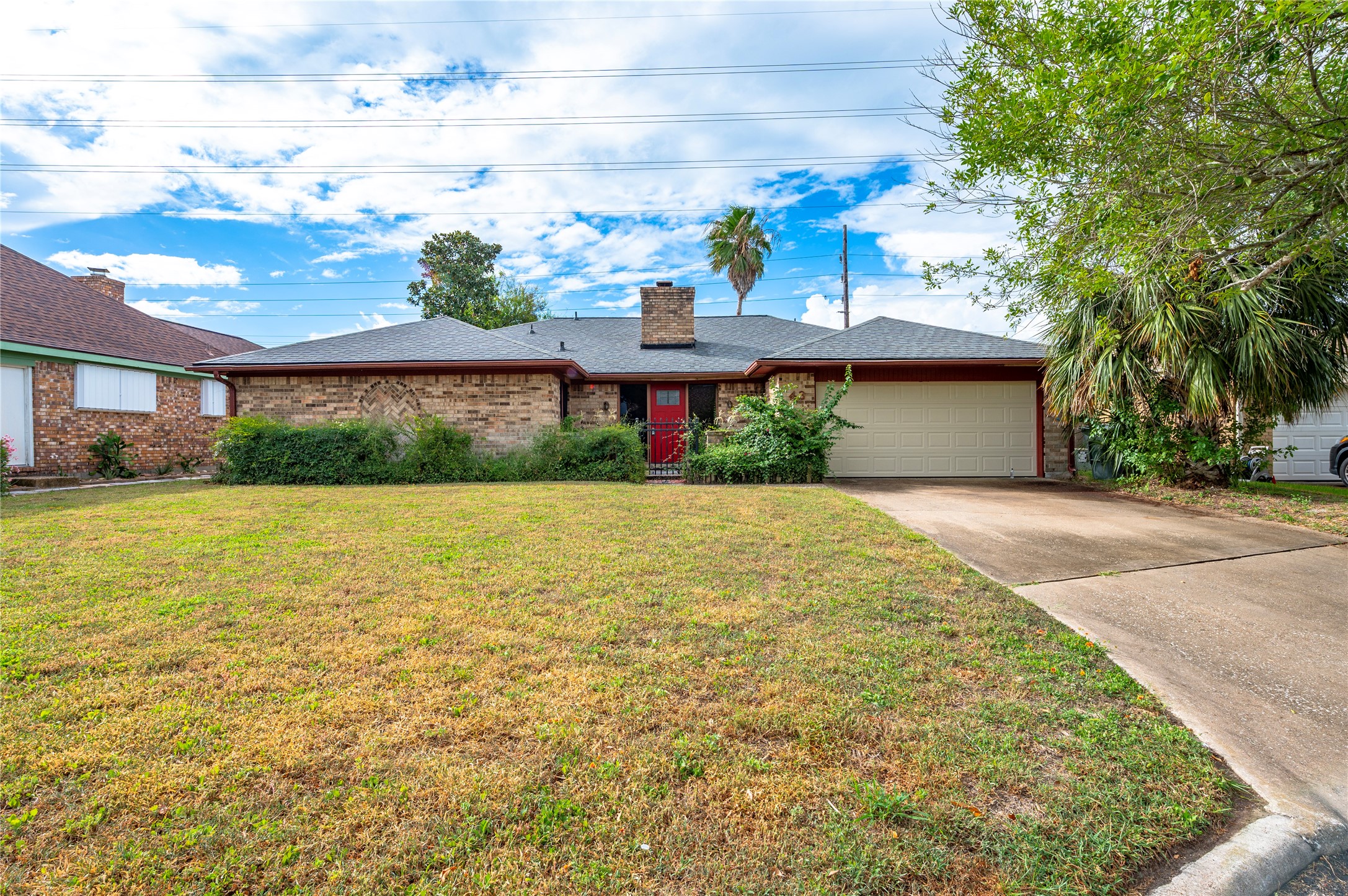43 Quintana Drive Property Photo 1