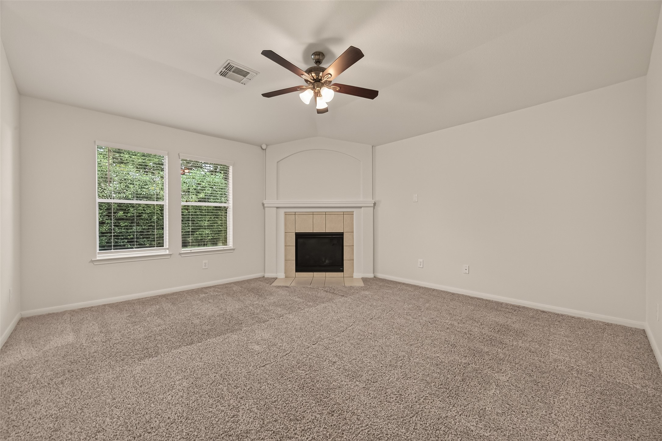 13109 Rippling Creek Lane Property Photo 5