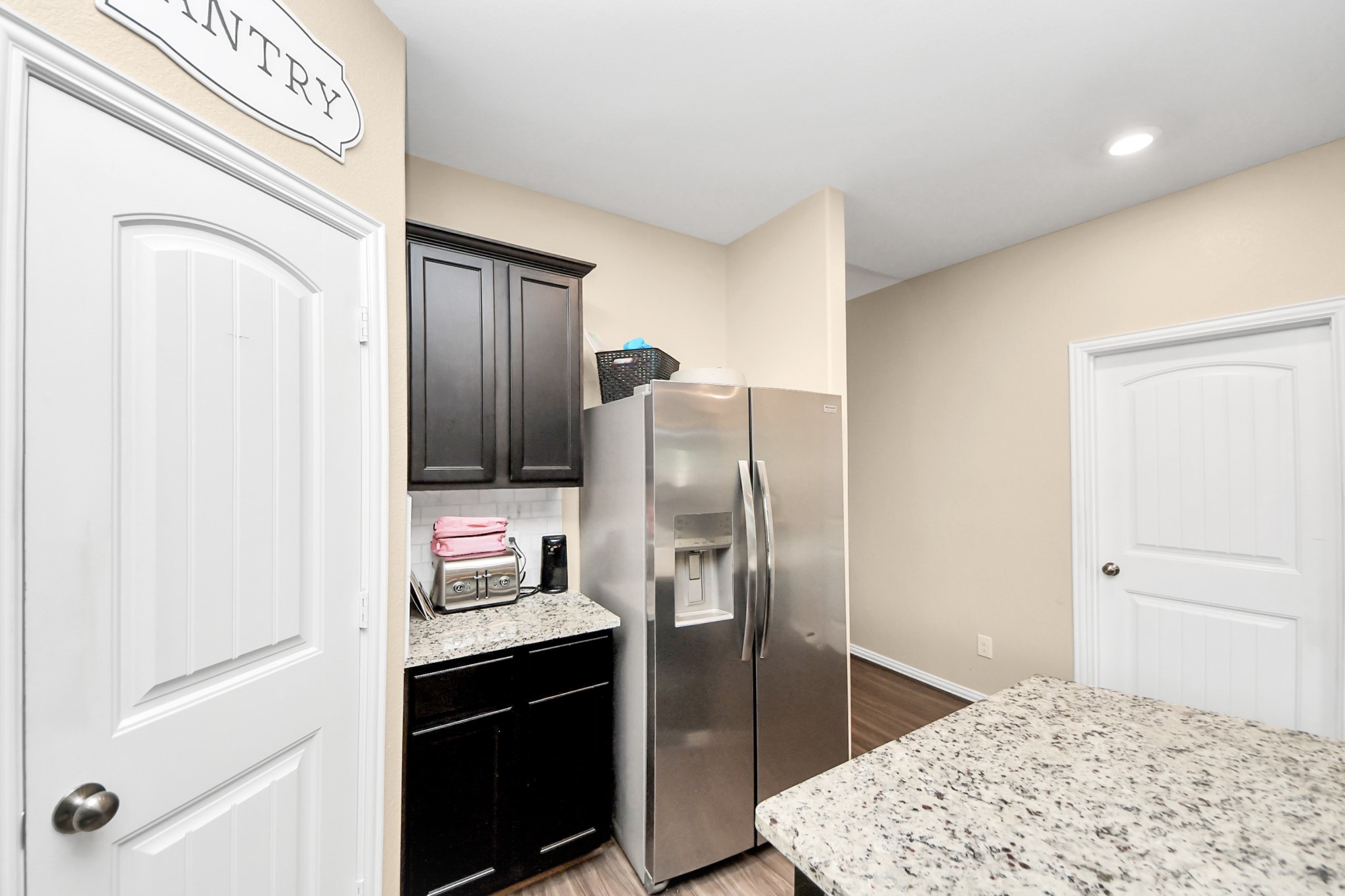 16105 Dockside Street Property Photo 11
