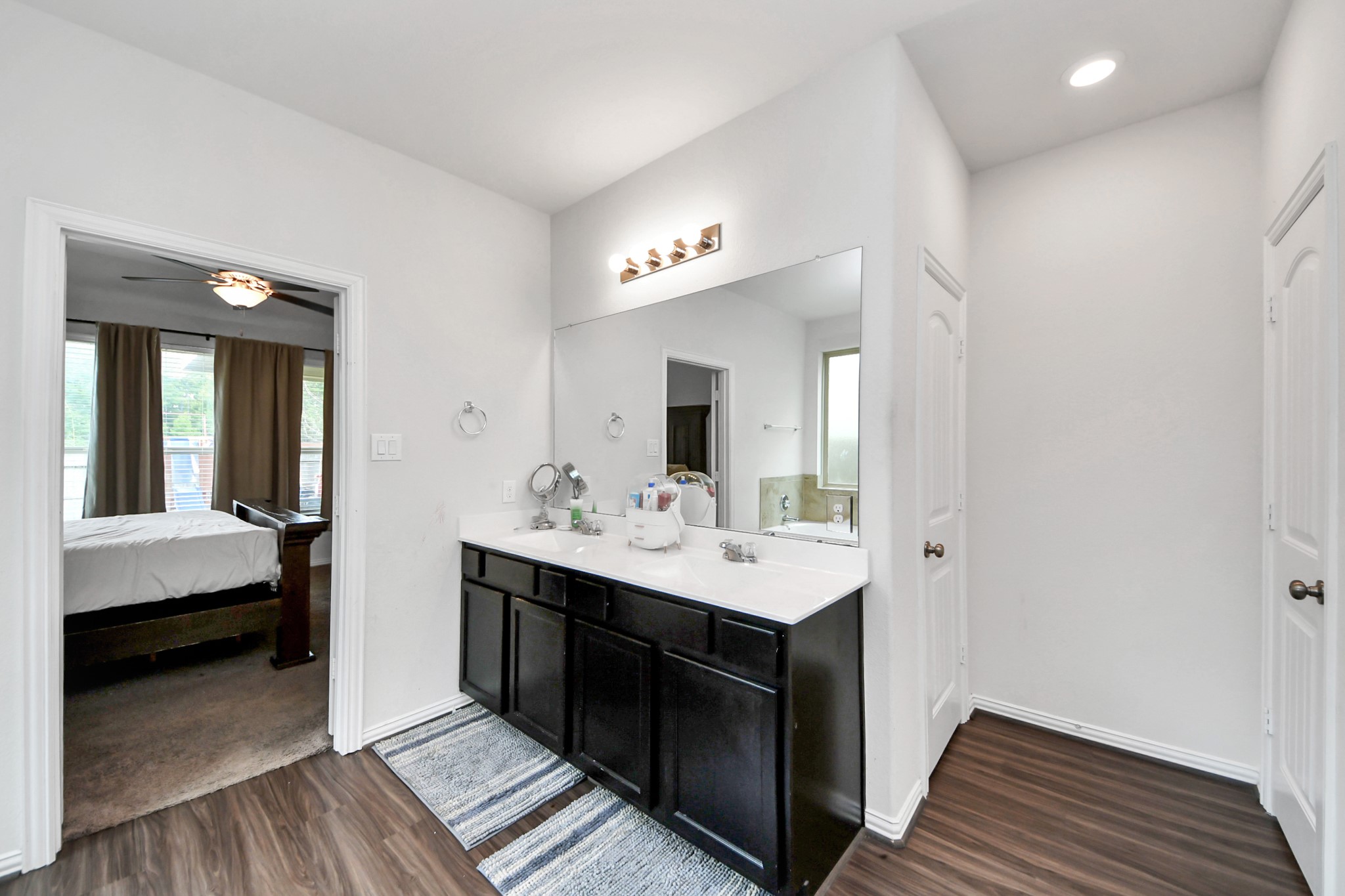 16105 Dockside Street Property Photo 23