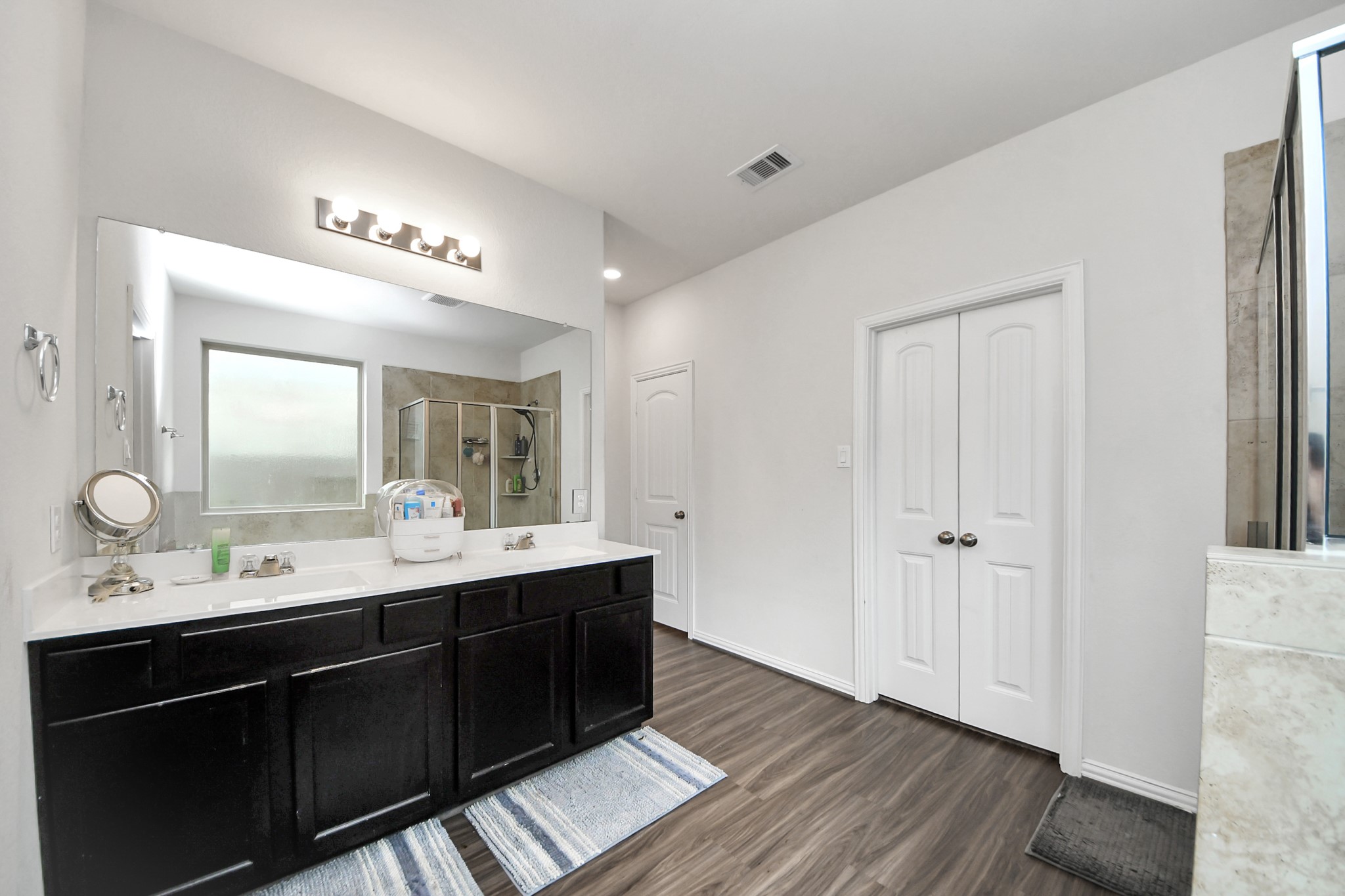 16105 Dockside Street Property Photo 26