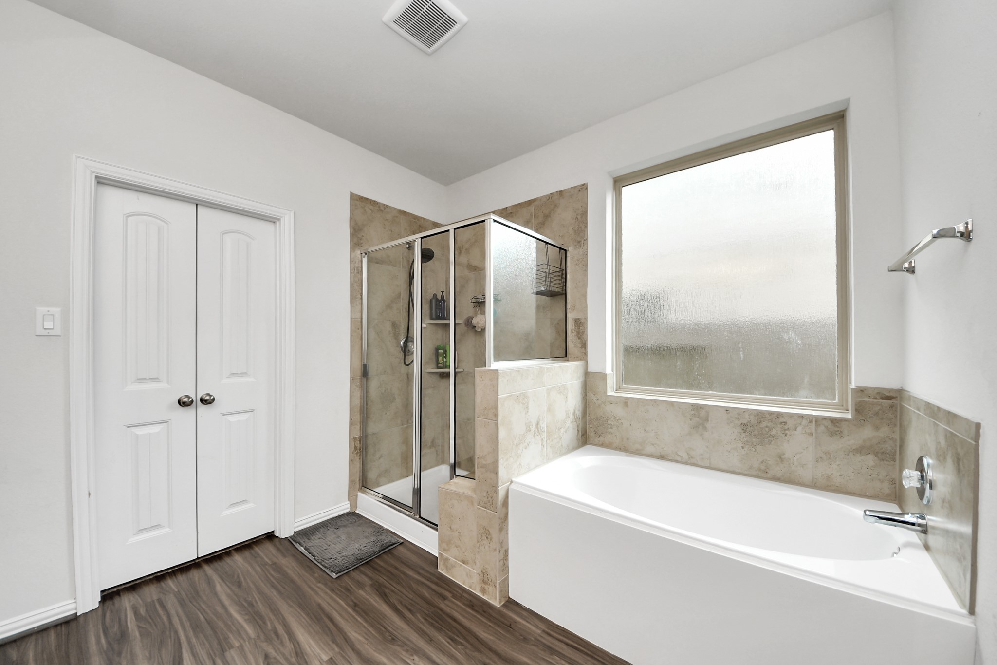 16105 Dockside Street Property Photo 27