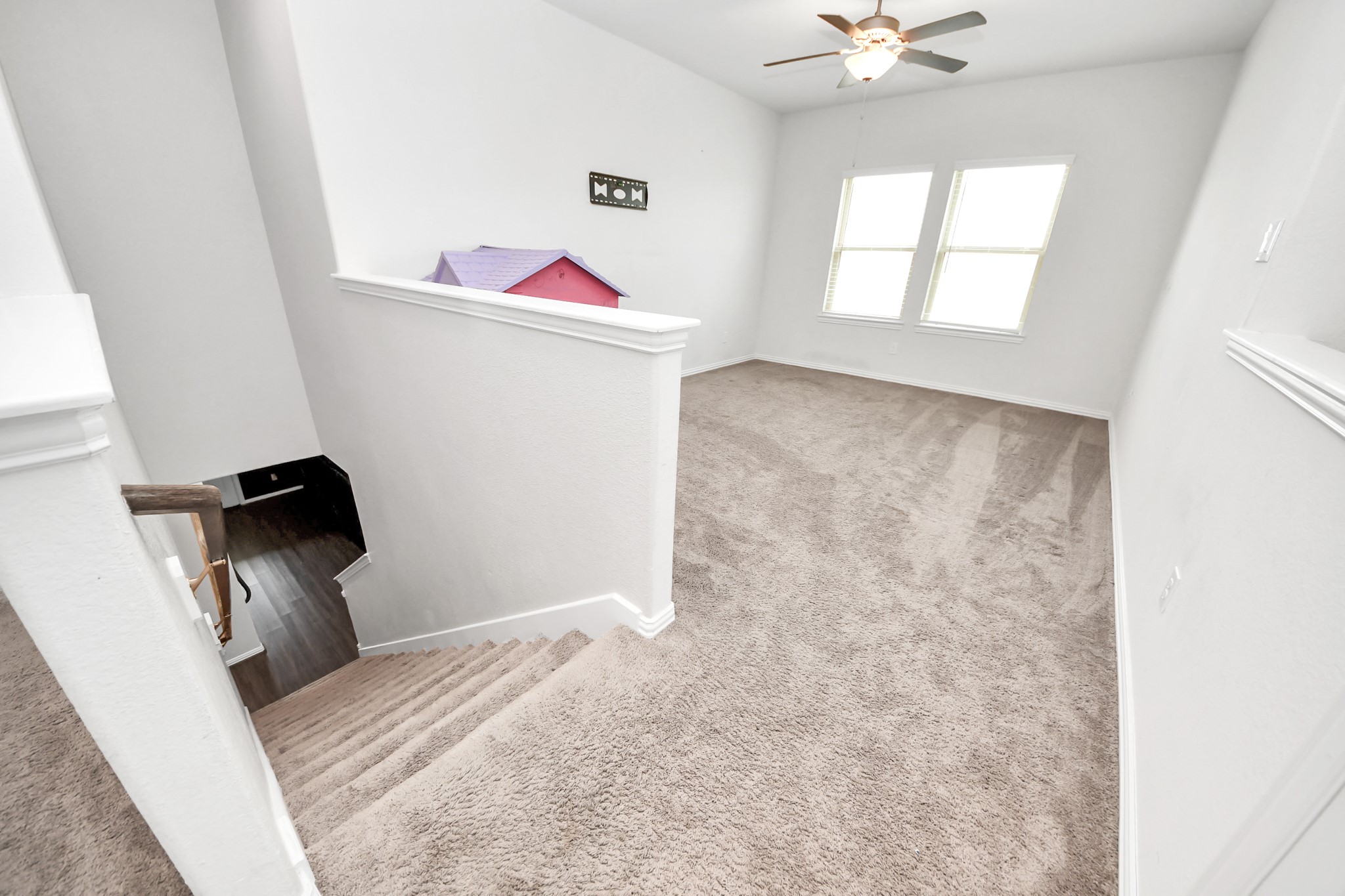 16105 Dockside Street Property Photo 29