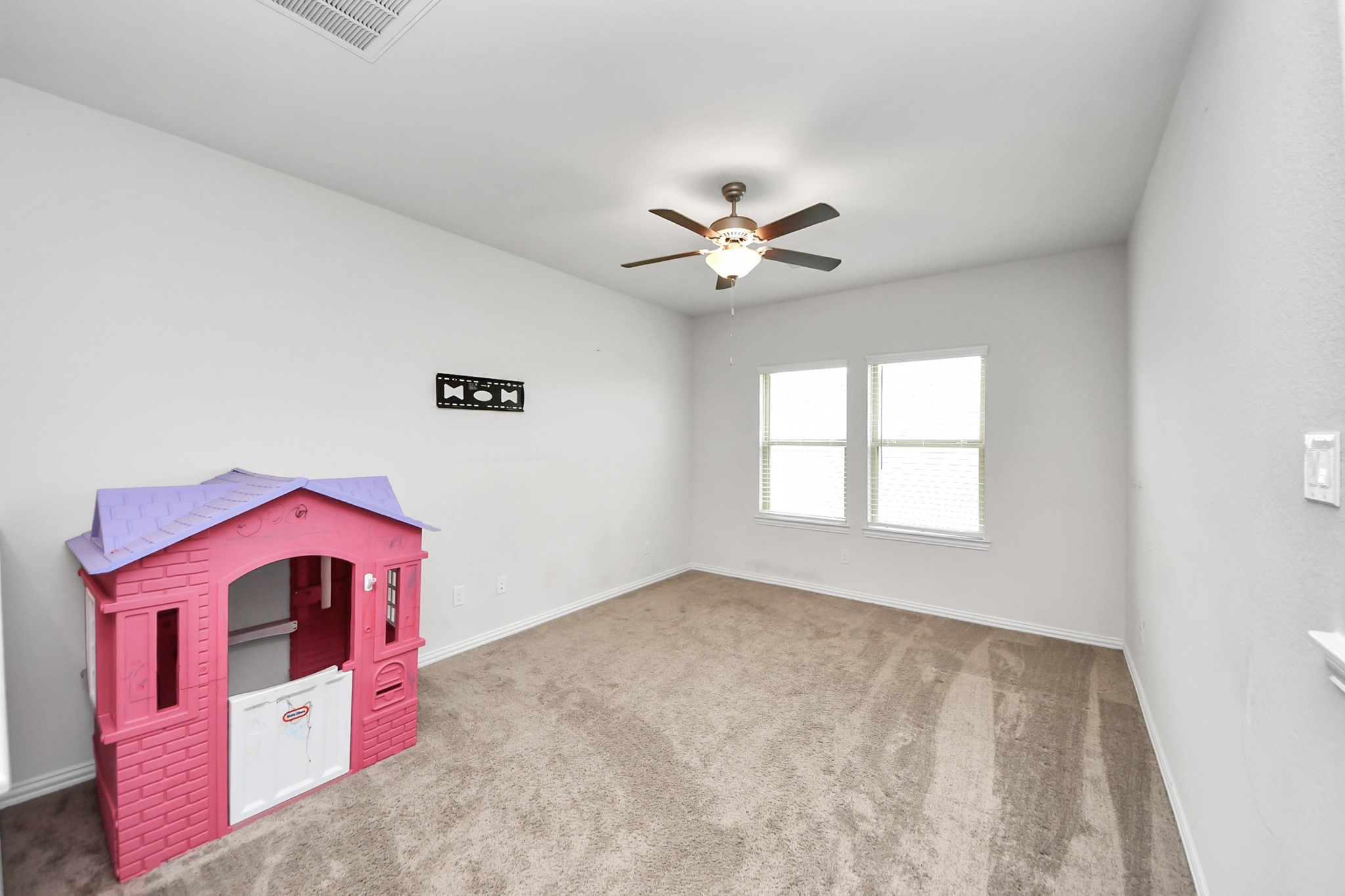 16105 Dockside Street Property Photo 30