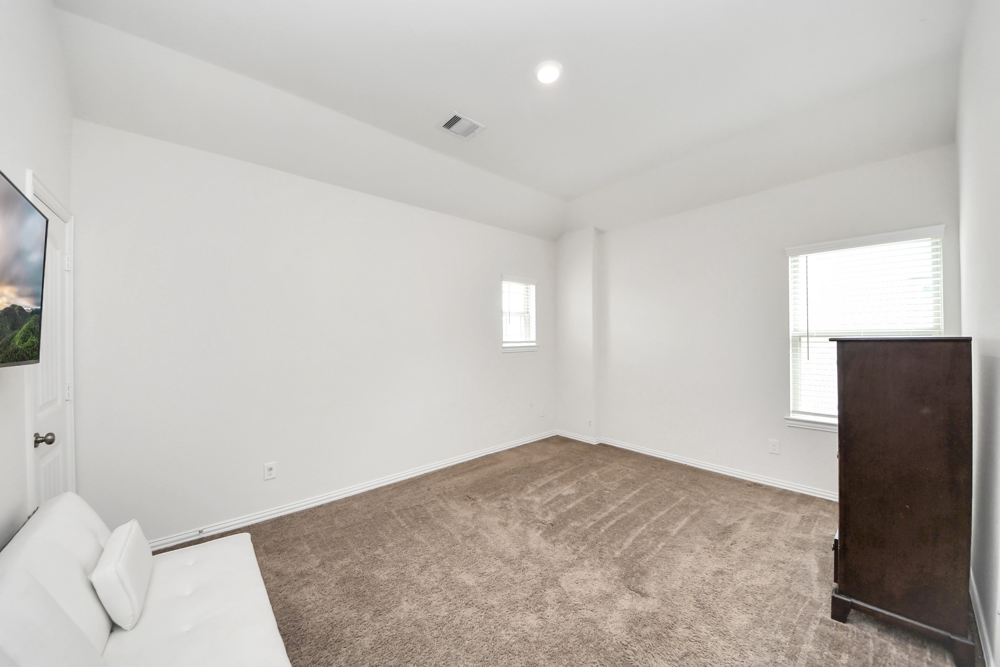 16105 Dockside Street Property Photo 32