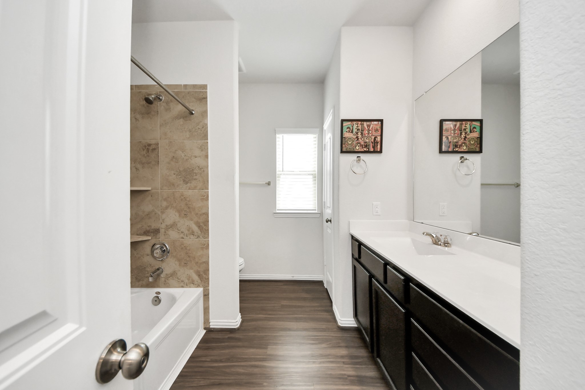 16105 Dockside Street Property Photo 34