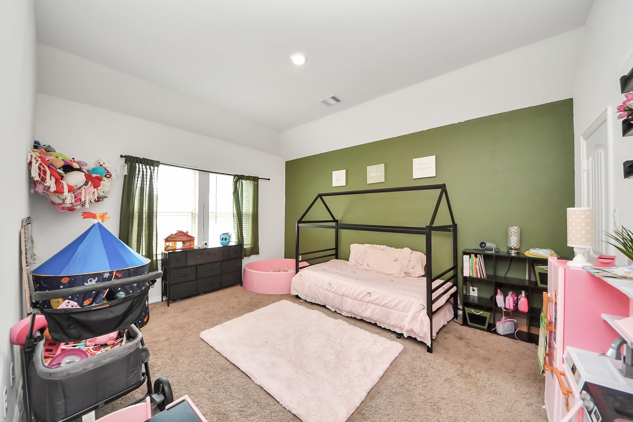 16105 Dockside Street Property Photo 37