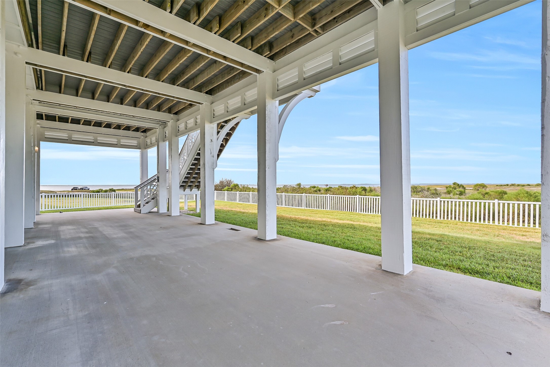 26118 Bay Breeze Drive Property Photo 7