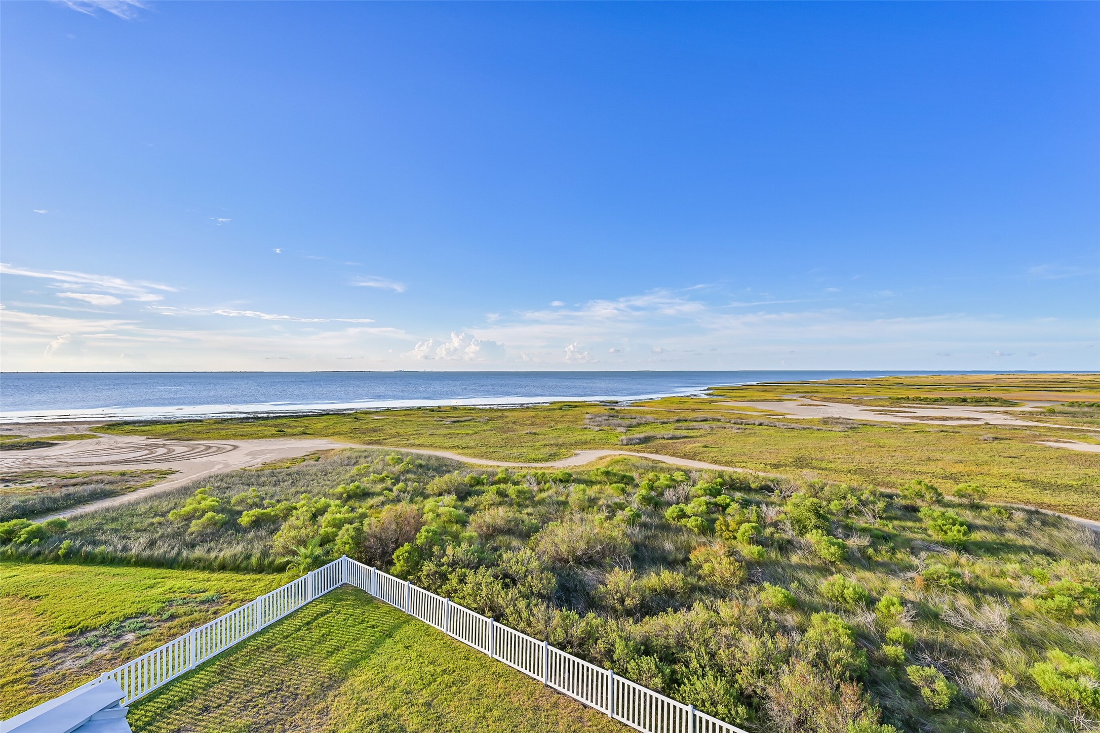 26118 Bay Breeze Drive Property Photo 9