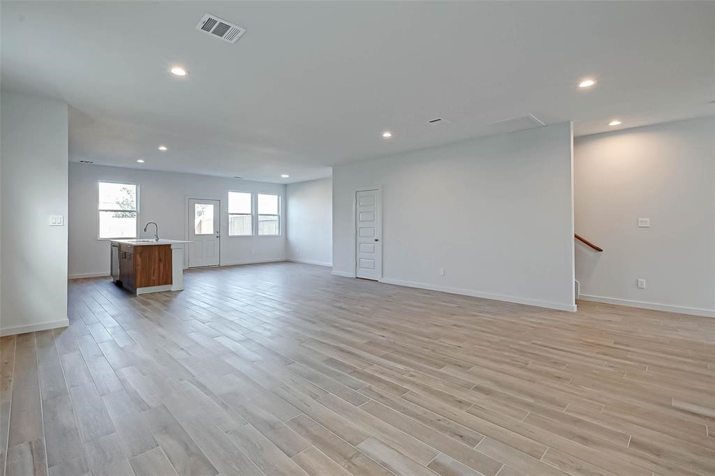 3510 Contempo Drive Property Photo 7