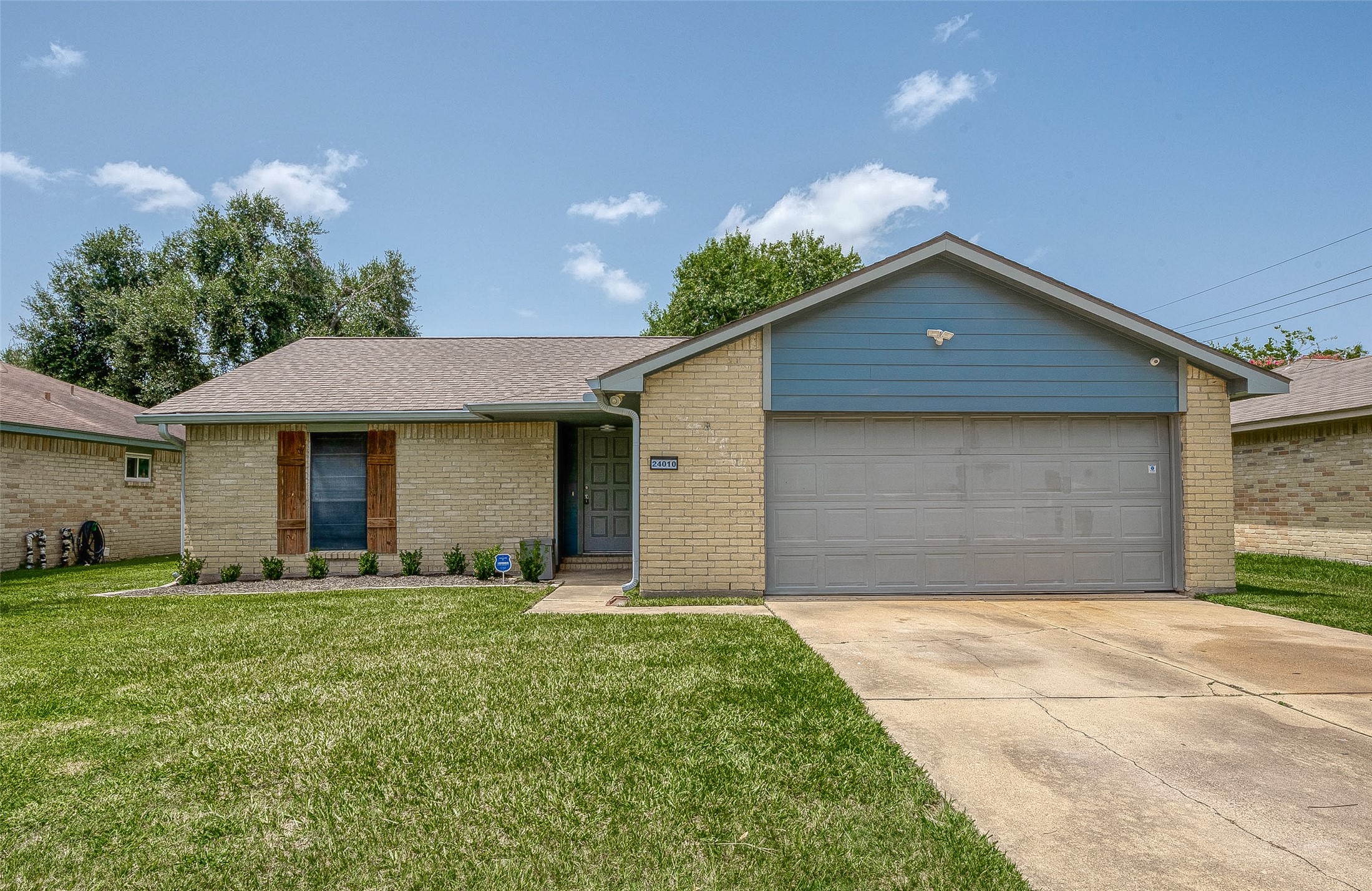 24010 Silversmith Lane Property Photo 1