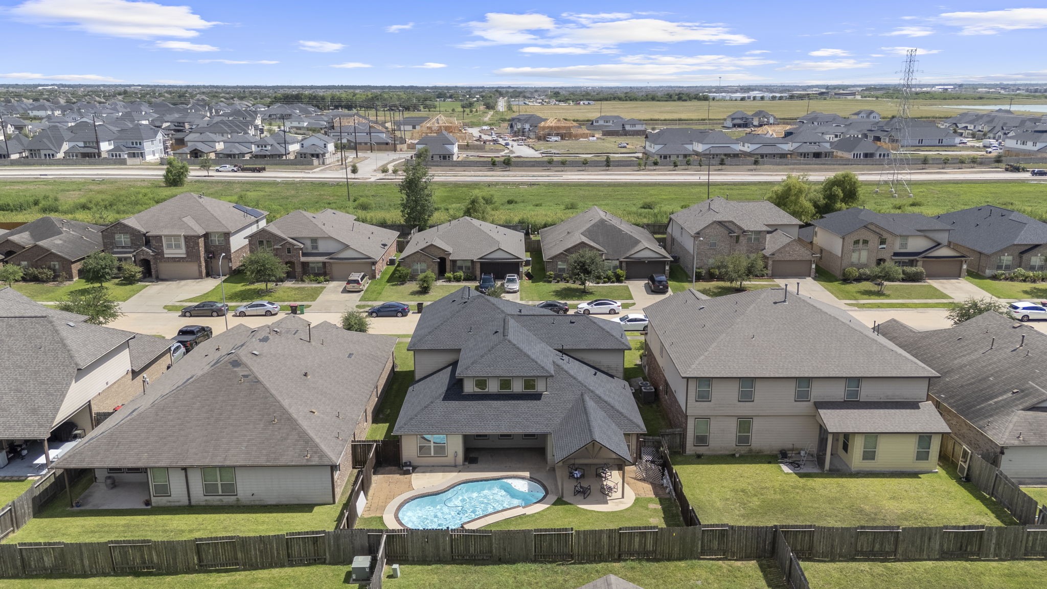 18110 Tenasserim Pine Trace Property Photo 4