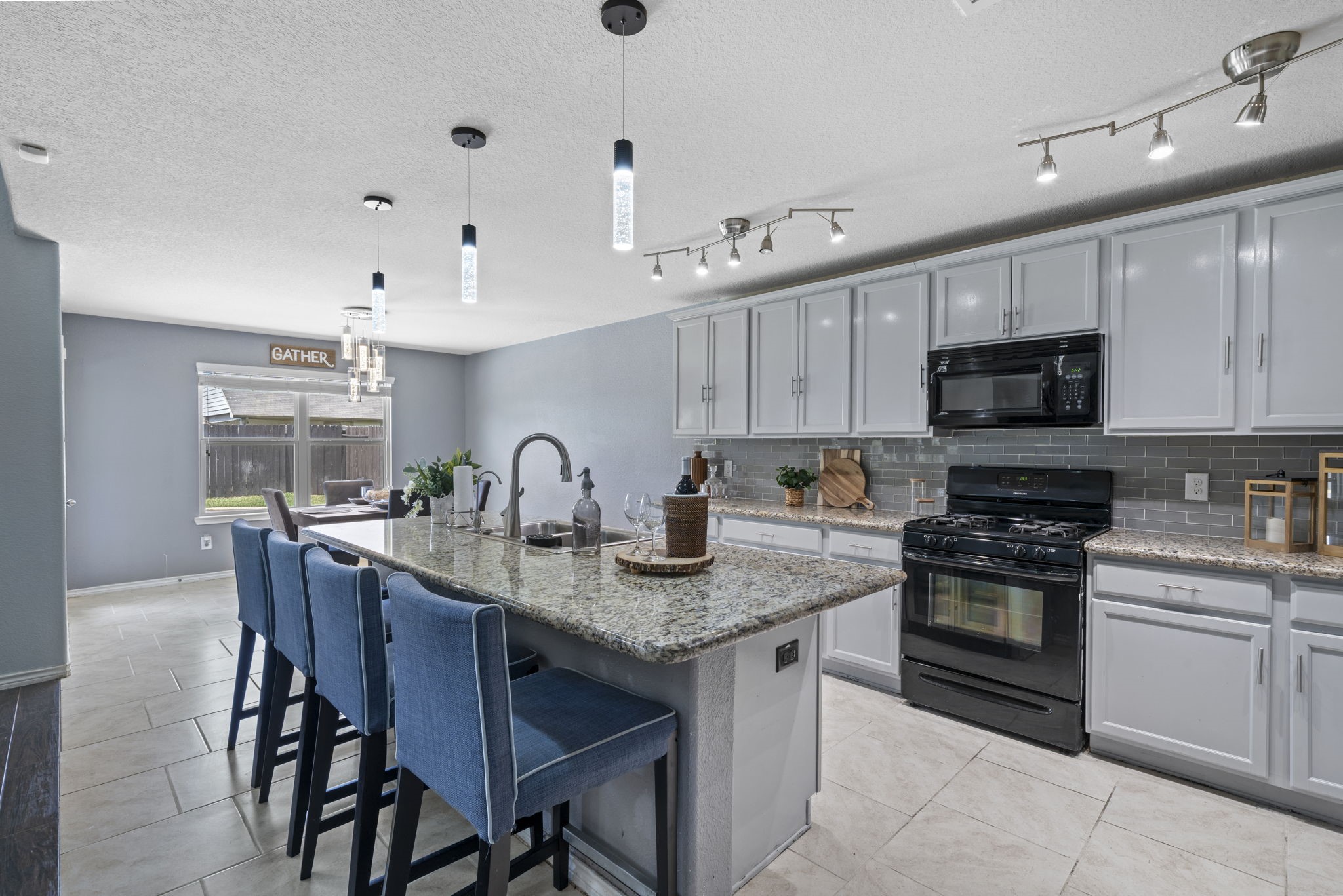 18110 Tenasserim Pine Trace Property Photo 5