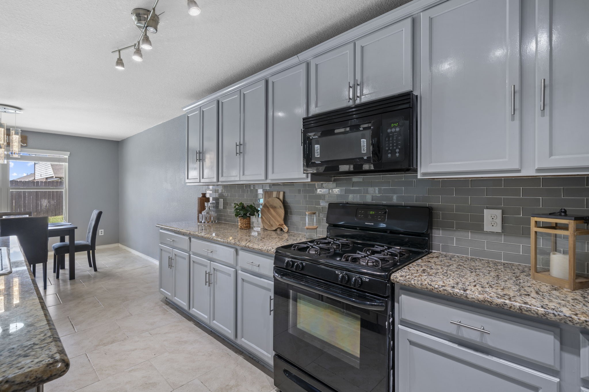 18110 Tenasserim Pine Trace Property Photo 7