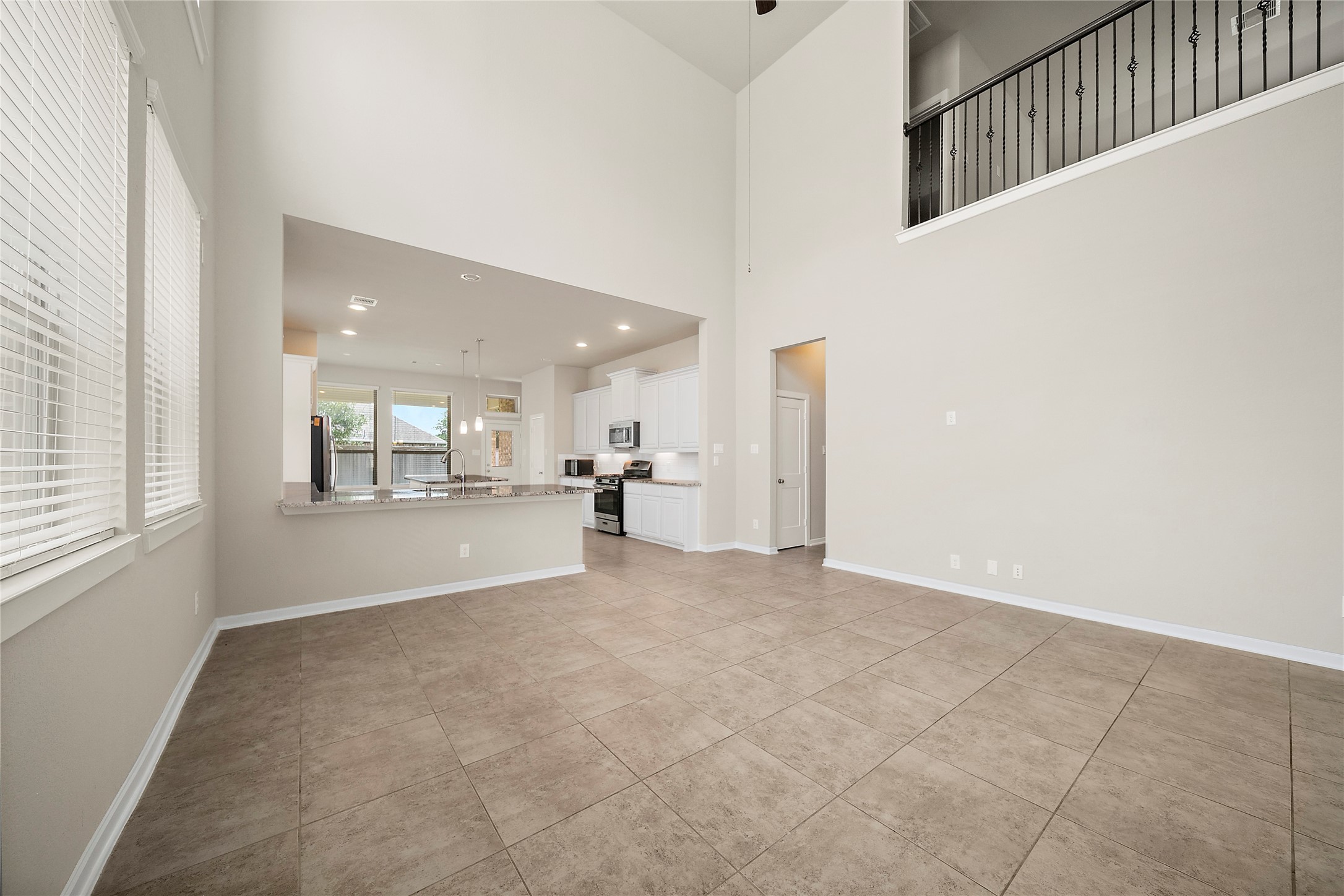 16018 Muster Oak Drive Property Photo 5