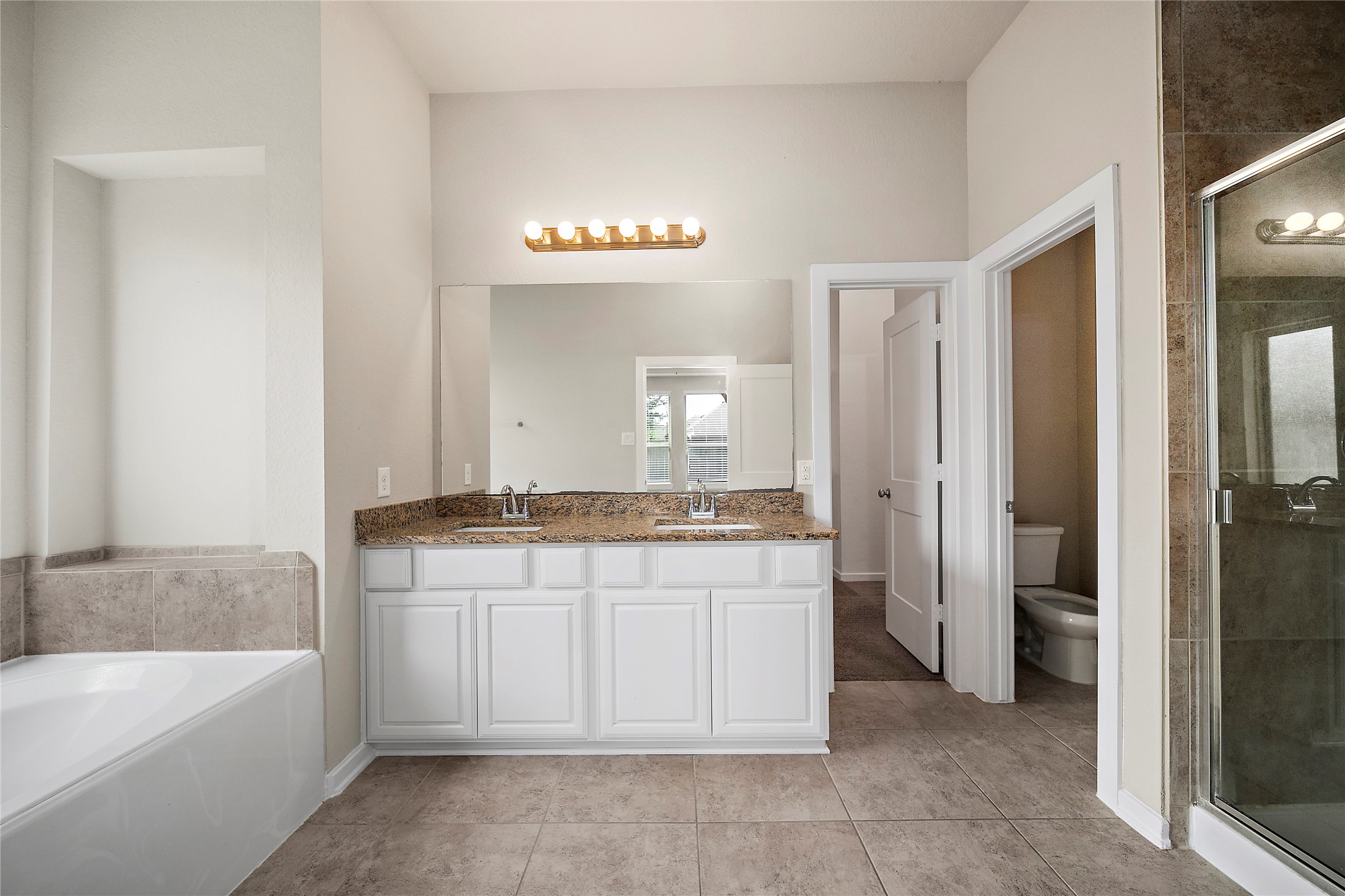 16018 Muster Oak Drive Property Photo 14