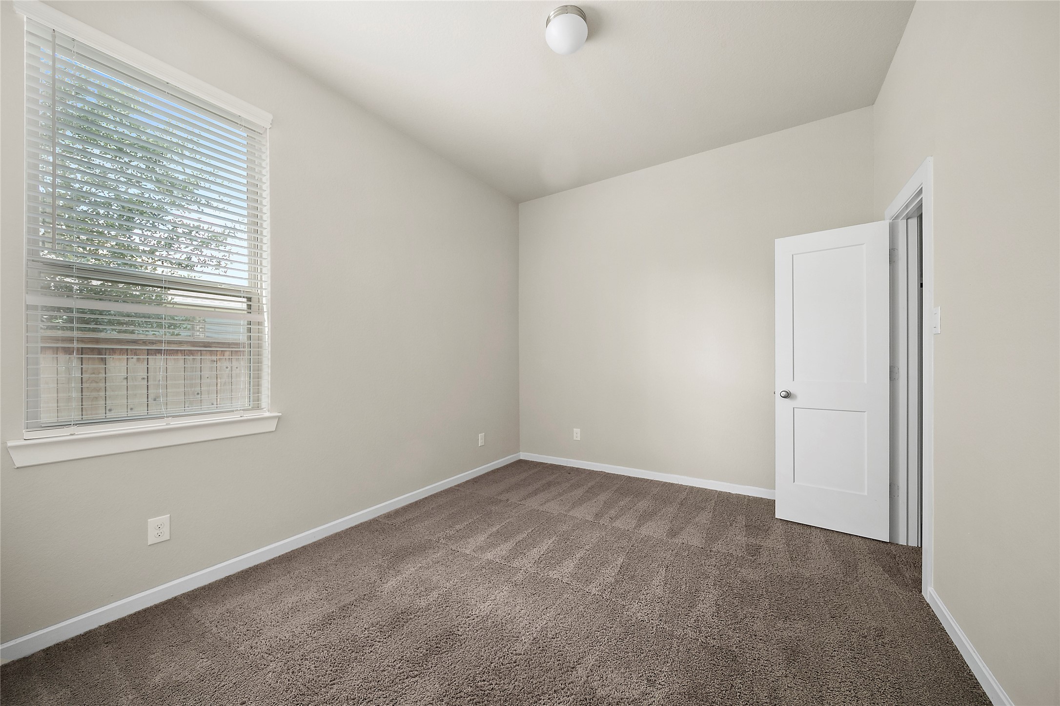 16018 Muster Oak Drive Property Photo 16